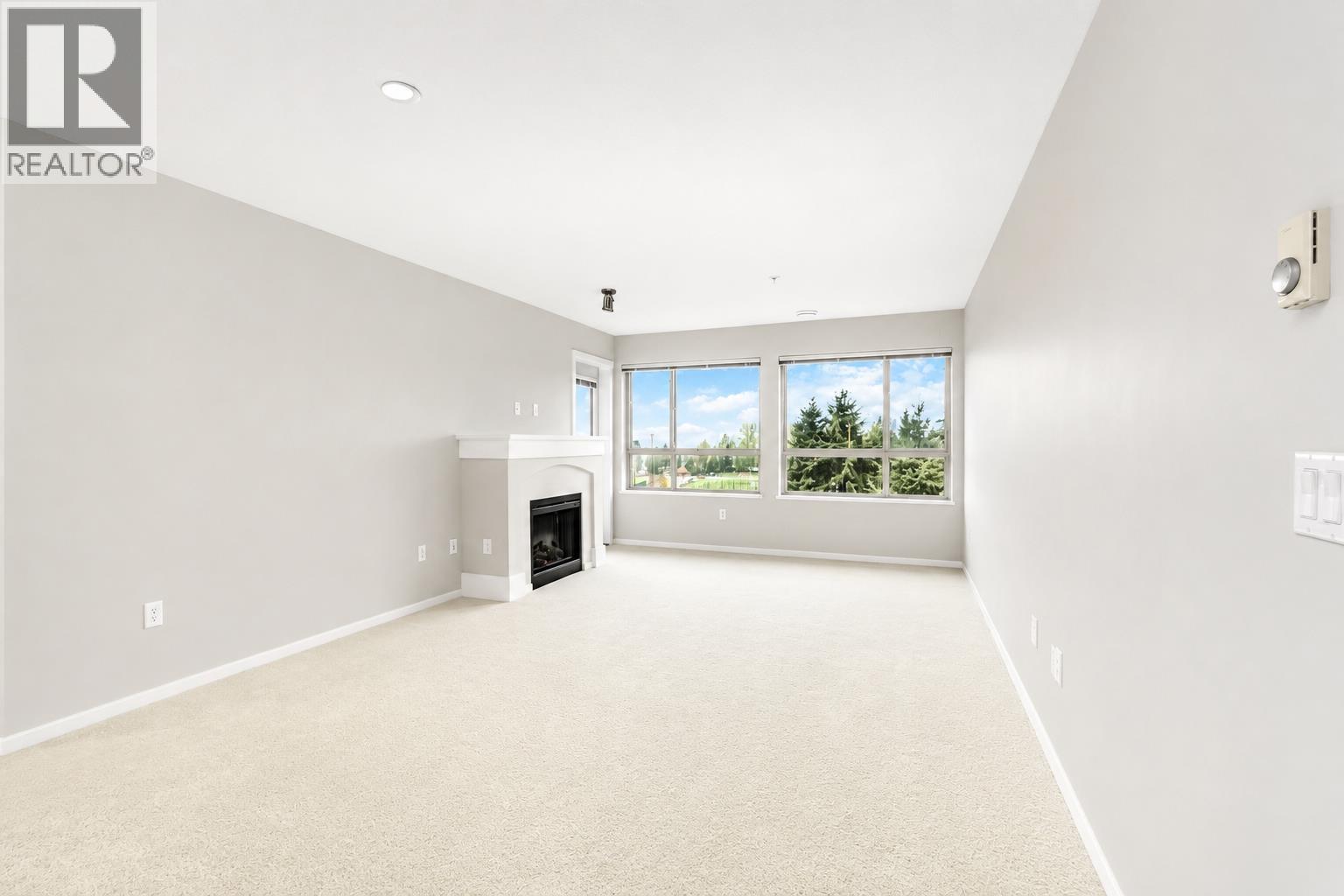 405 3110 Dayanee Springs Boulevard Property Photo 4