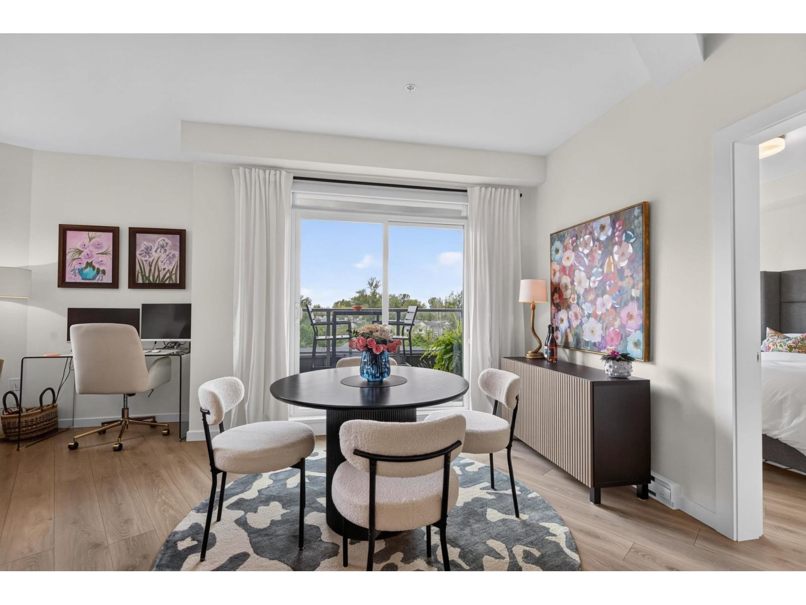 516 7920 206 Street Property Photo 10