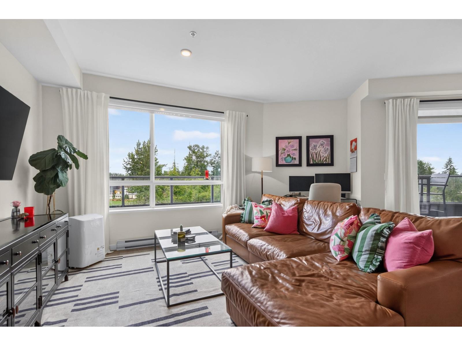 516 7920 206 Street Property Photo 17