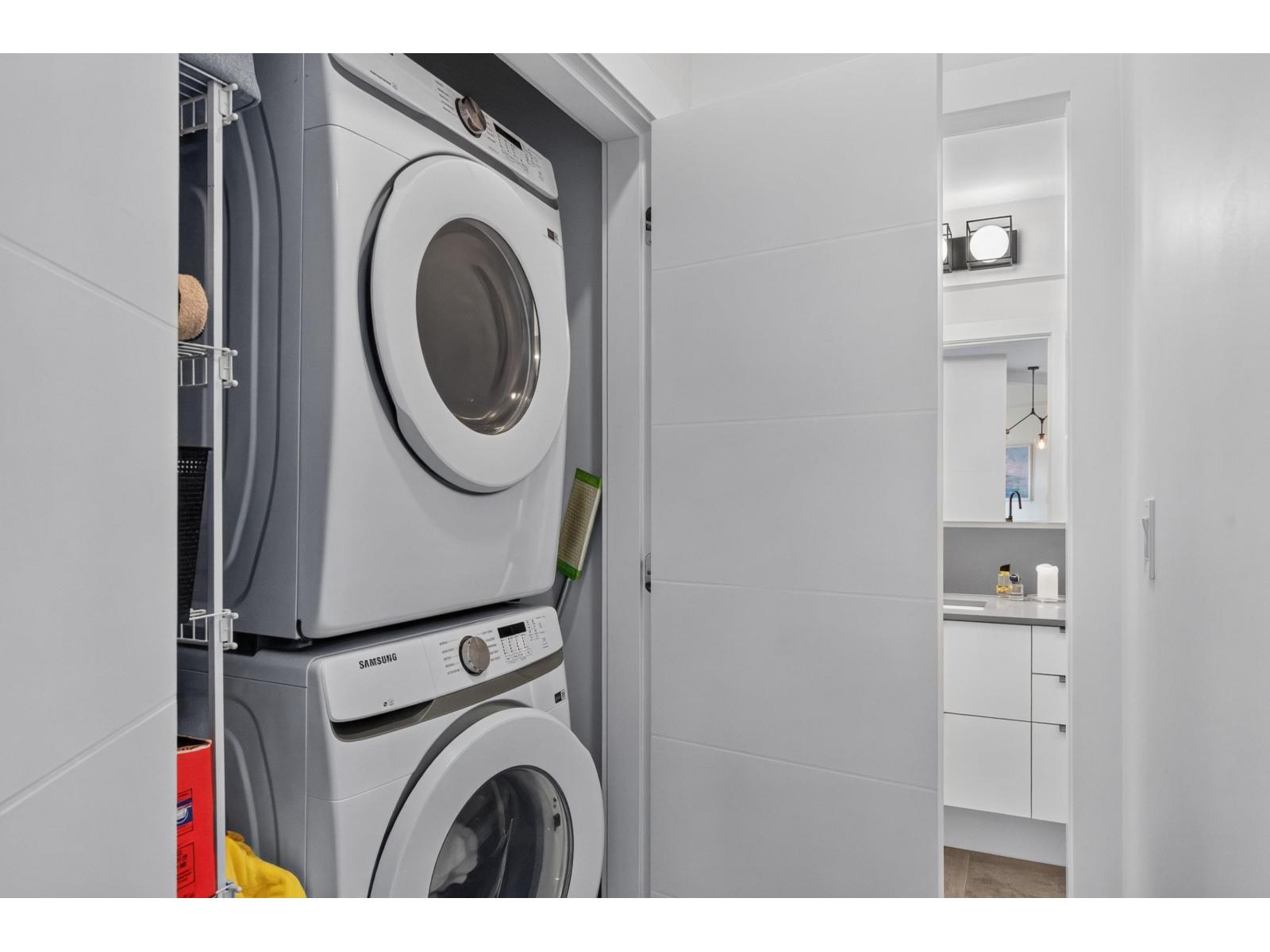 516 7920 206 Street Property Photo 22