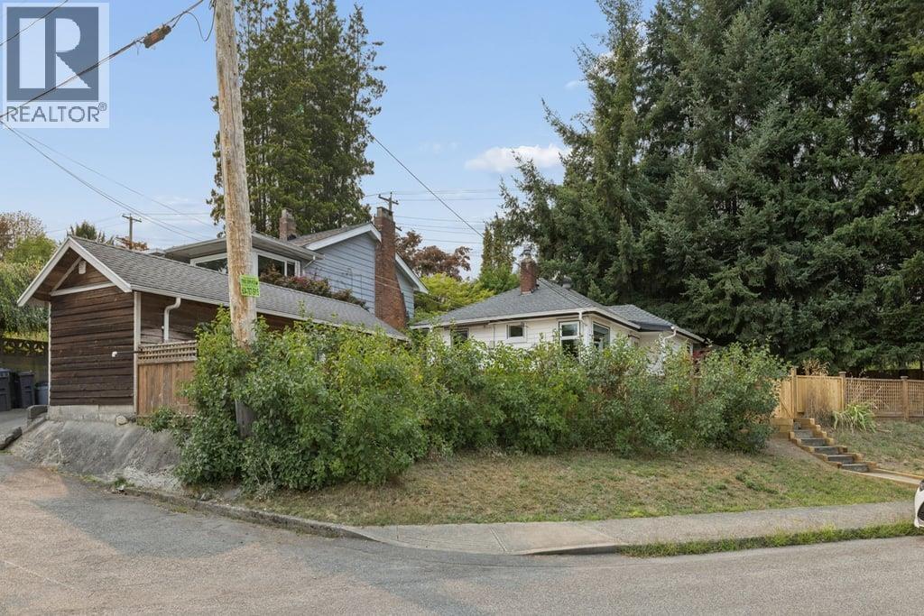 432 E Eighth Avenue Property Photo 1