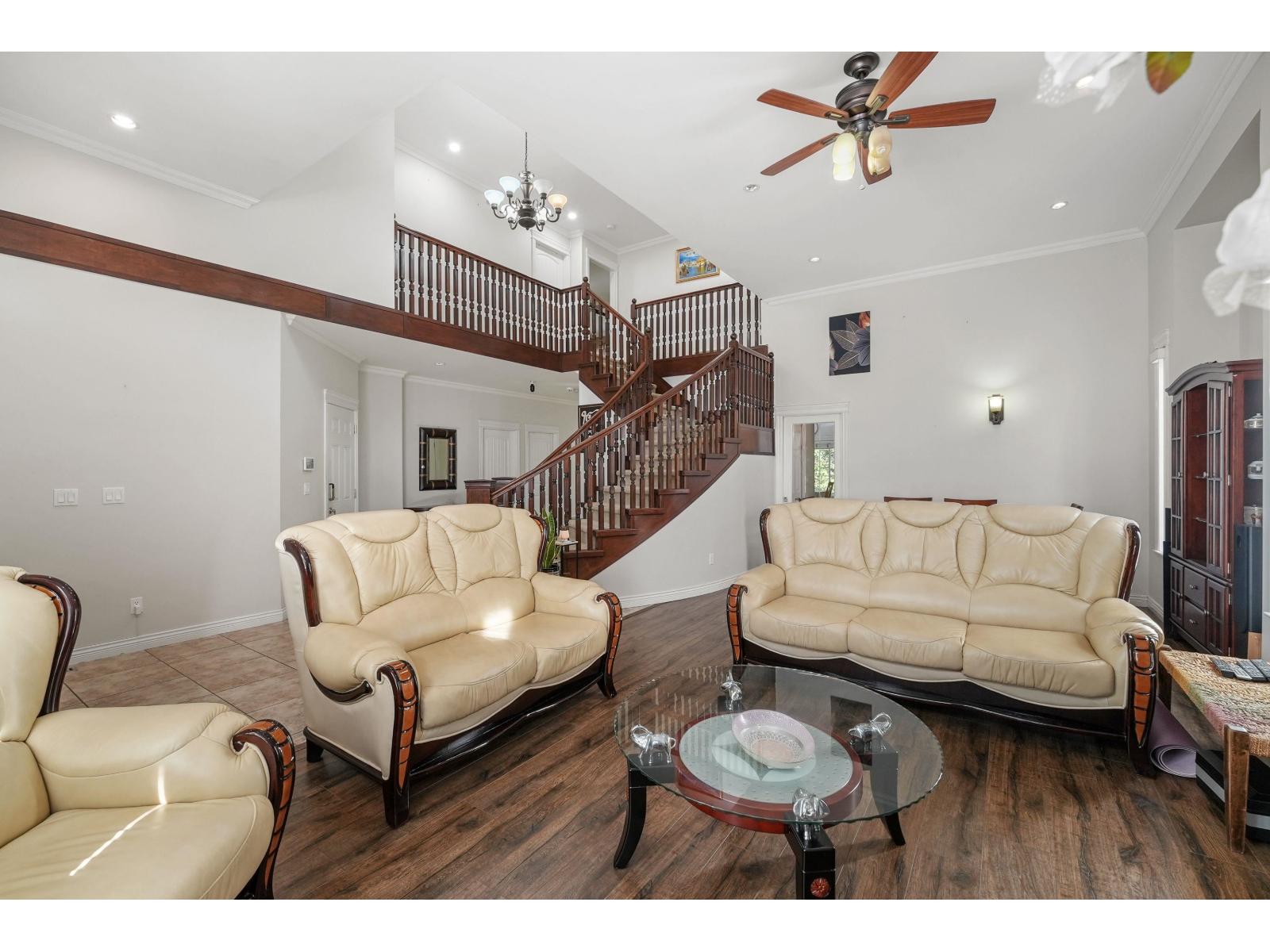 8032 Melburn Drive Property Photo 7