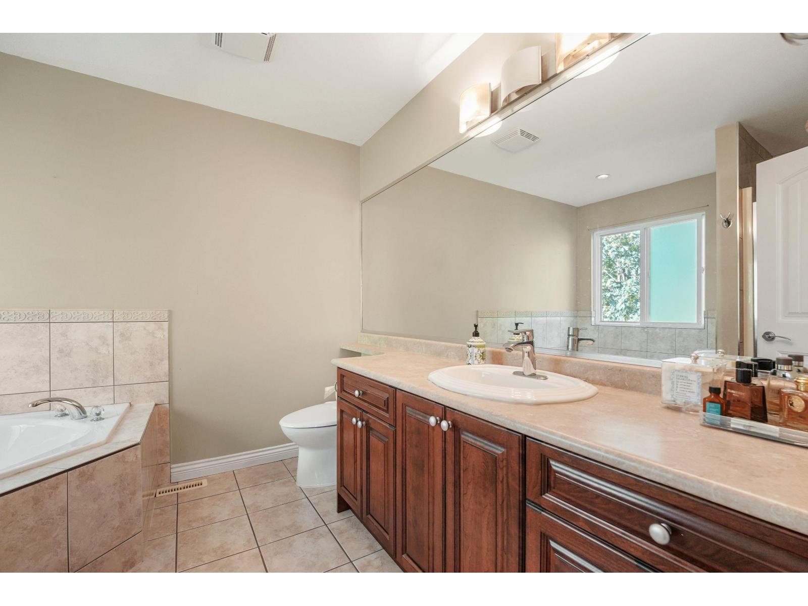 8032 Melburn Drive Property Photo 25