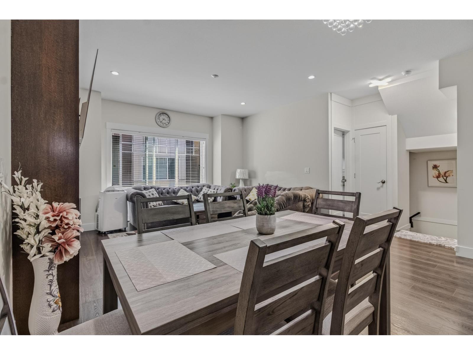31 6971 122 Street Property Photo 6