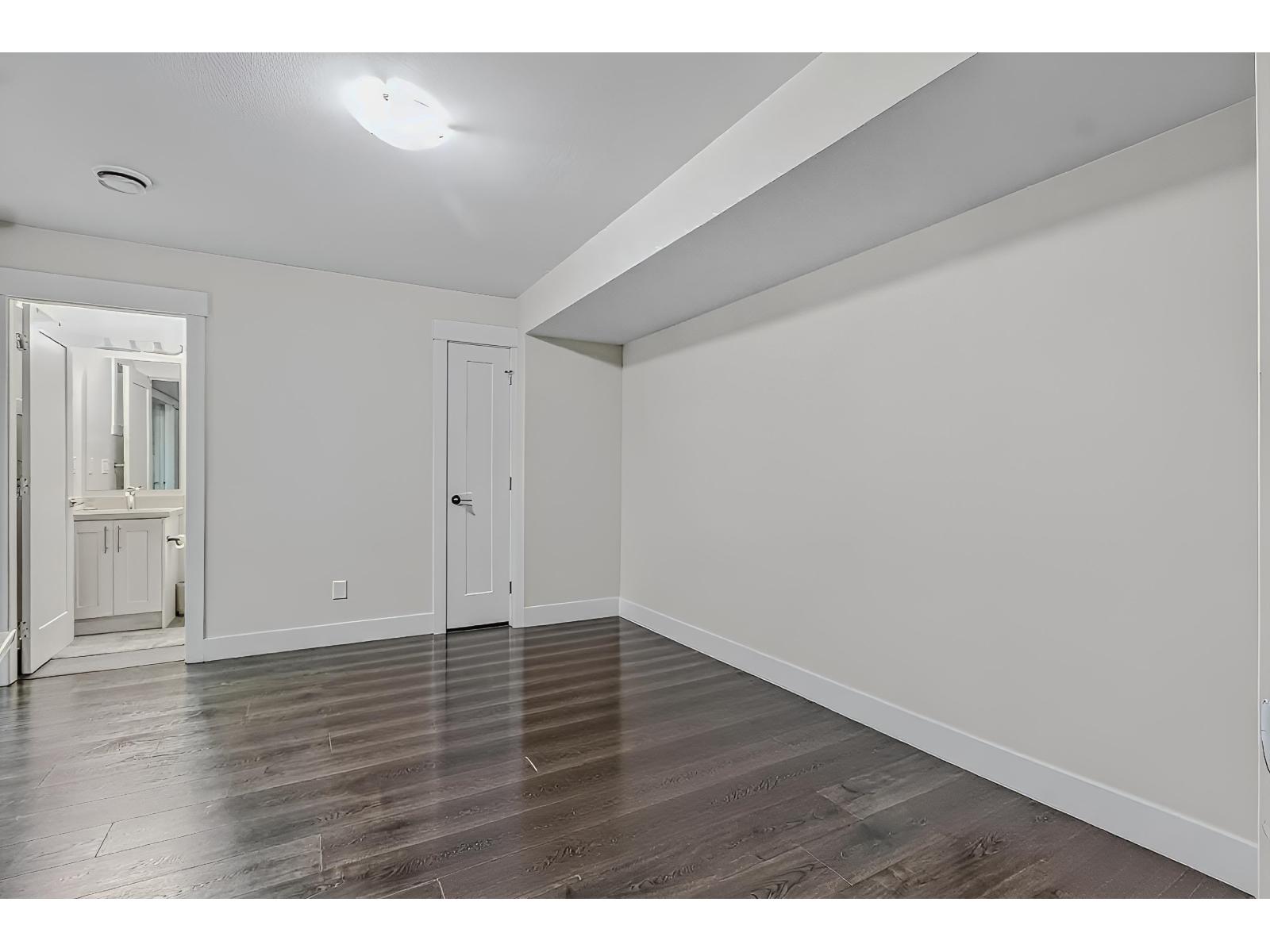 31 6971 122 Street Property Photo 21