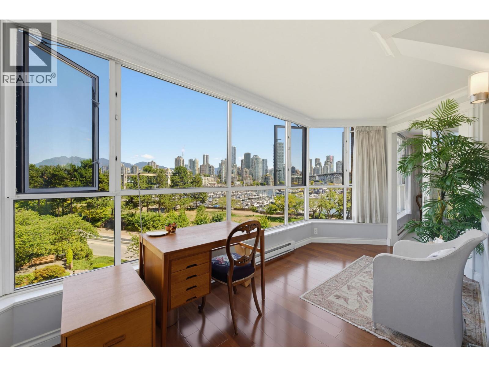 304 1490 Pennyfarthing Drive Property Photo 1