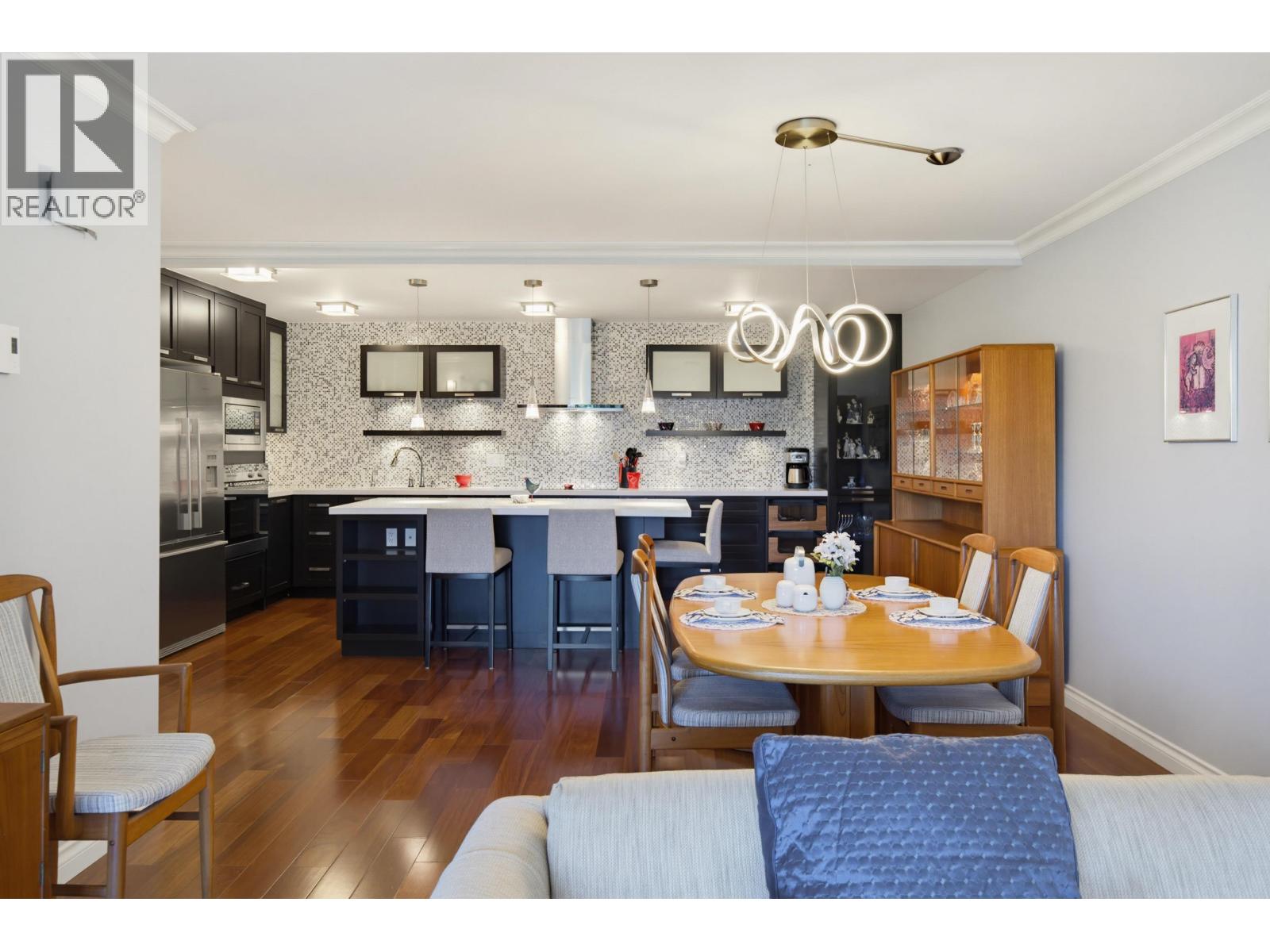 304 1490 Pennyfarthing Drive Property Photo 8