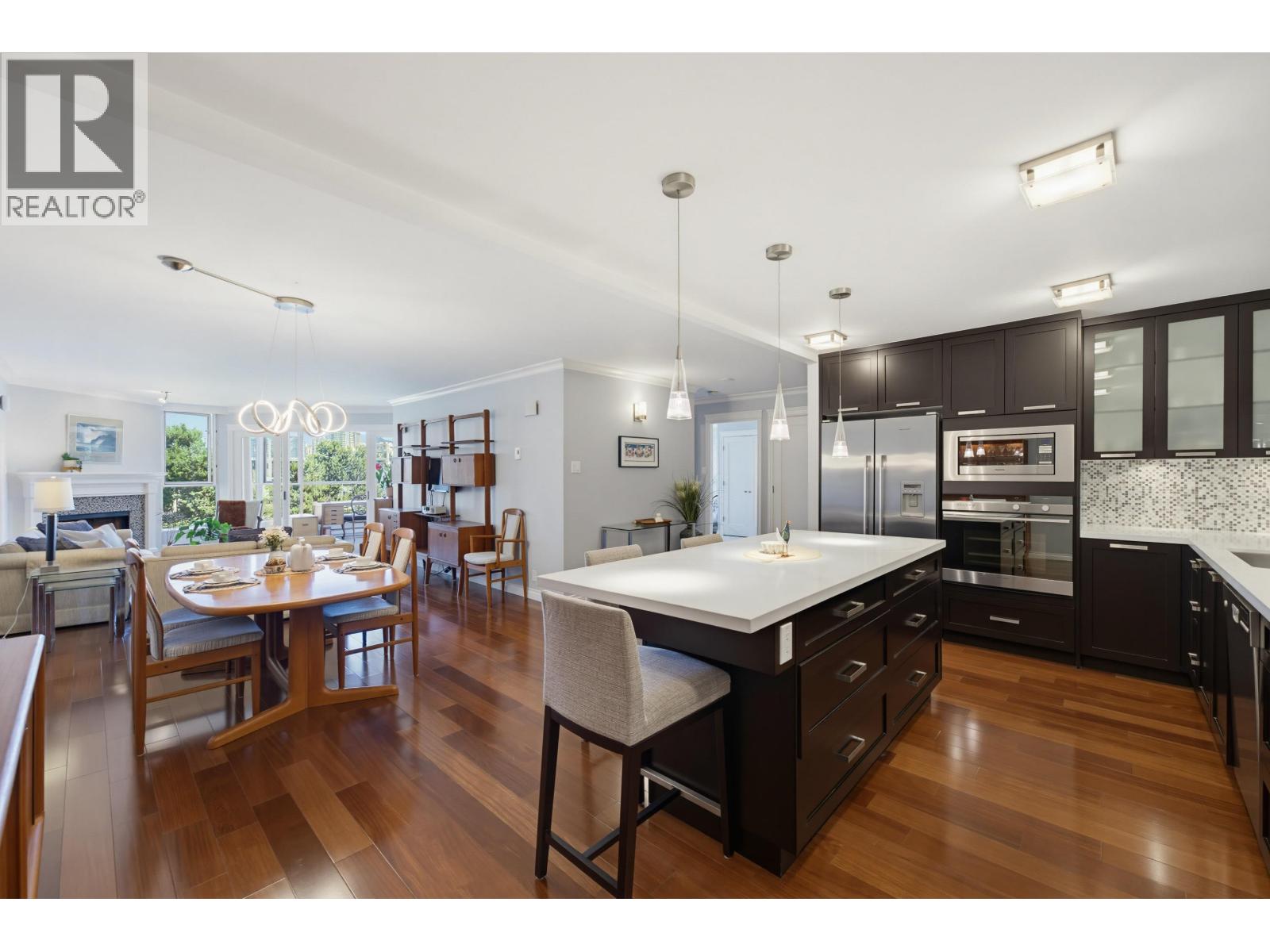 304 1490 Pennyfarthing Drive Property Photo 12