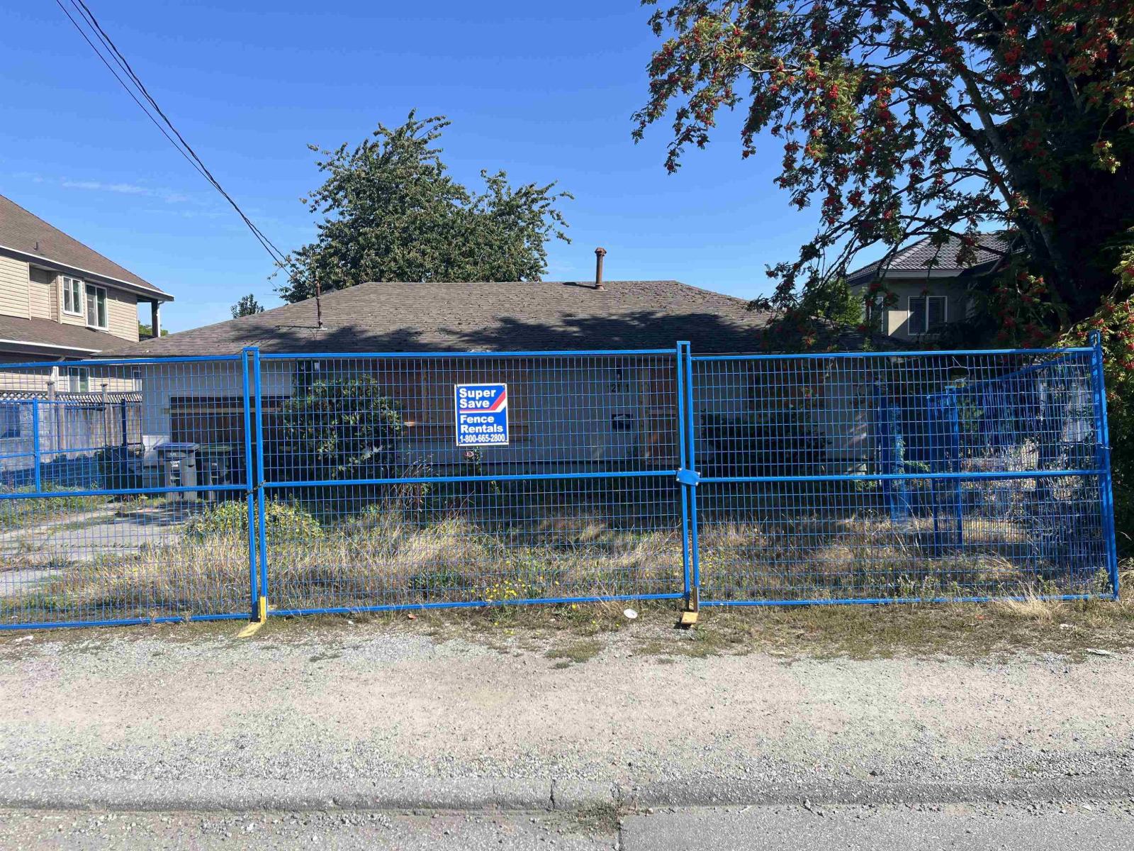 12111 84 Avenue Property Photo 2