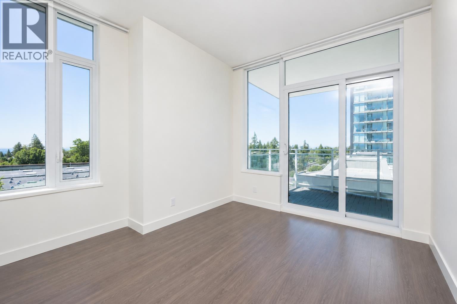605 5051 Imperial Street Property Photo 1