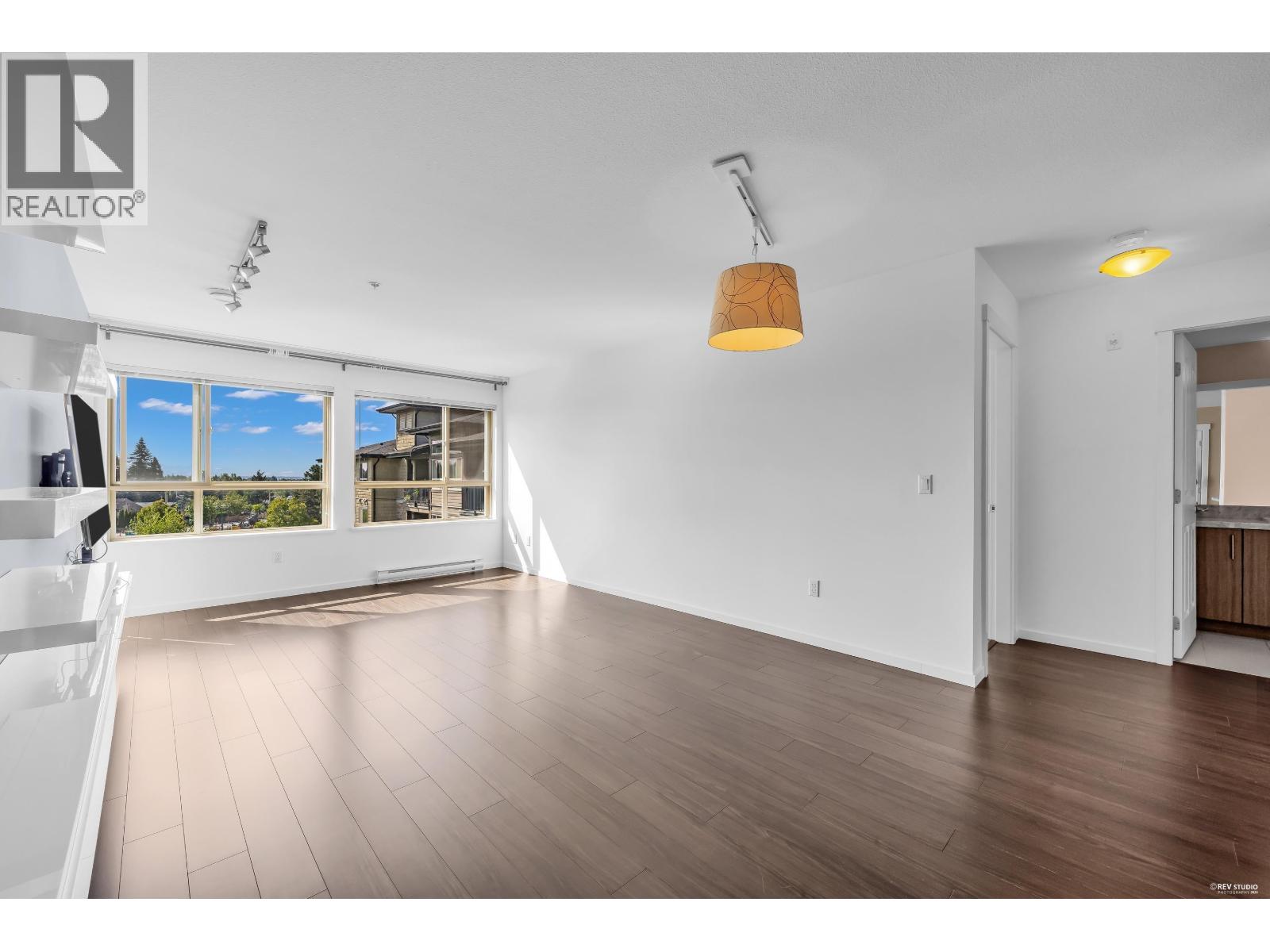 406 3156 Dayanee Springs Boulevard Property Photo 3