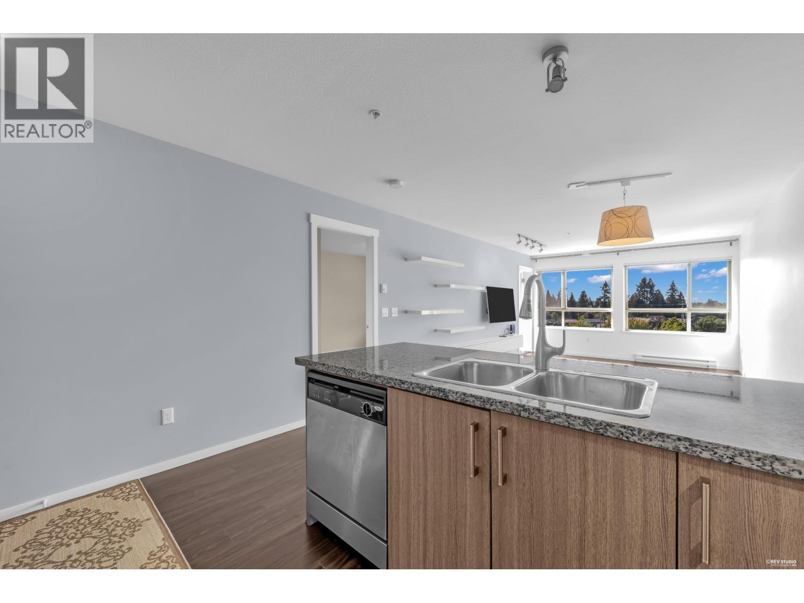 406 3156 Dayanee Springs Boulevard Property Photo 11