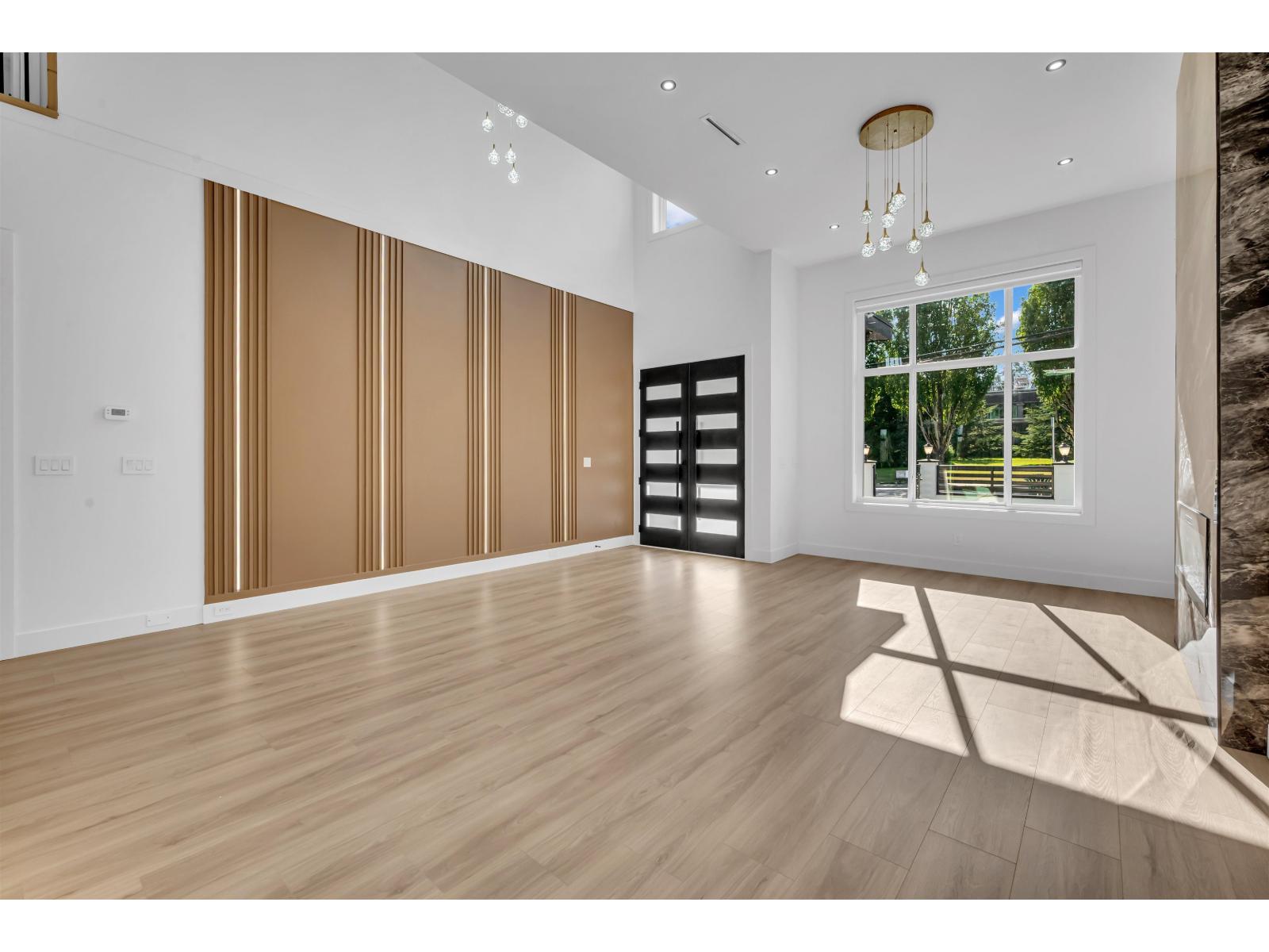 5718 144 Street Property Photo 10