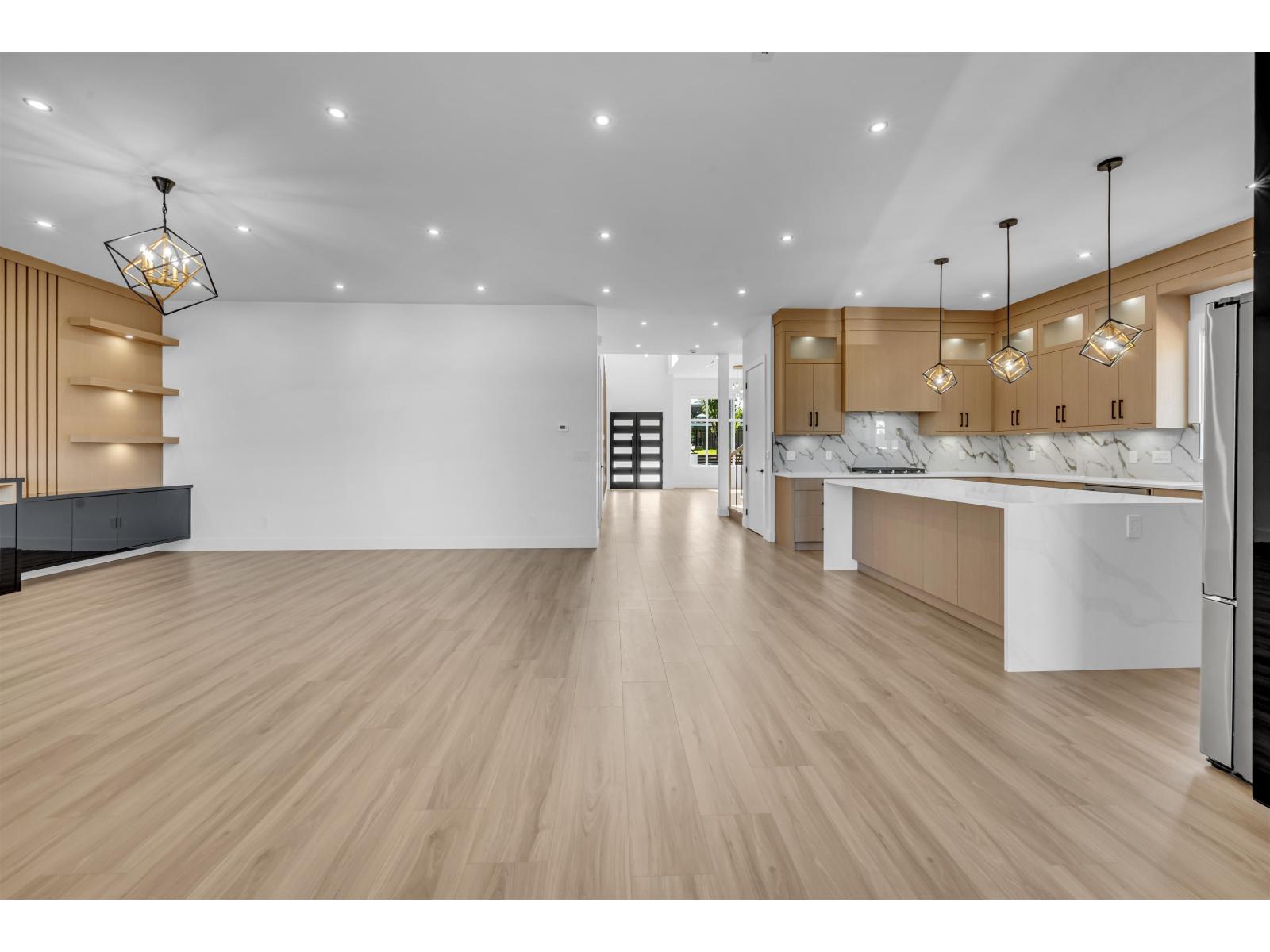 5718 144 Street Property Photo 17