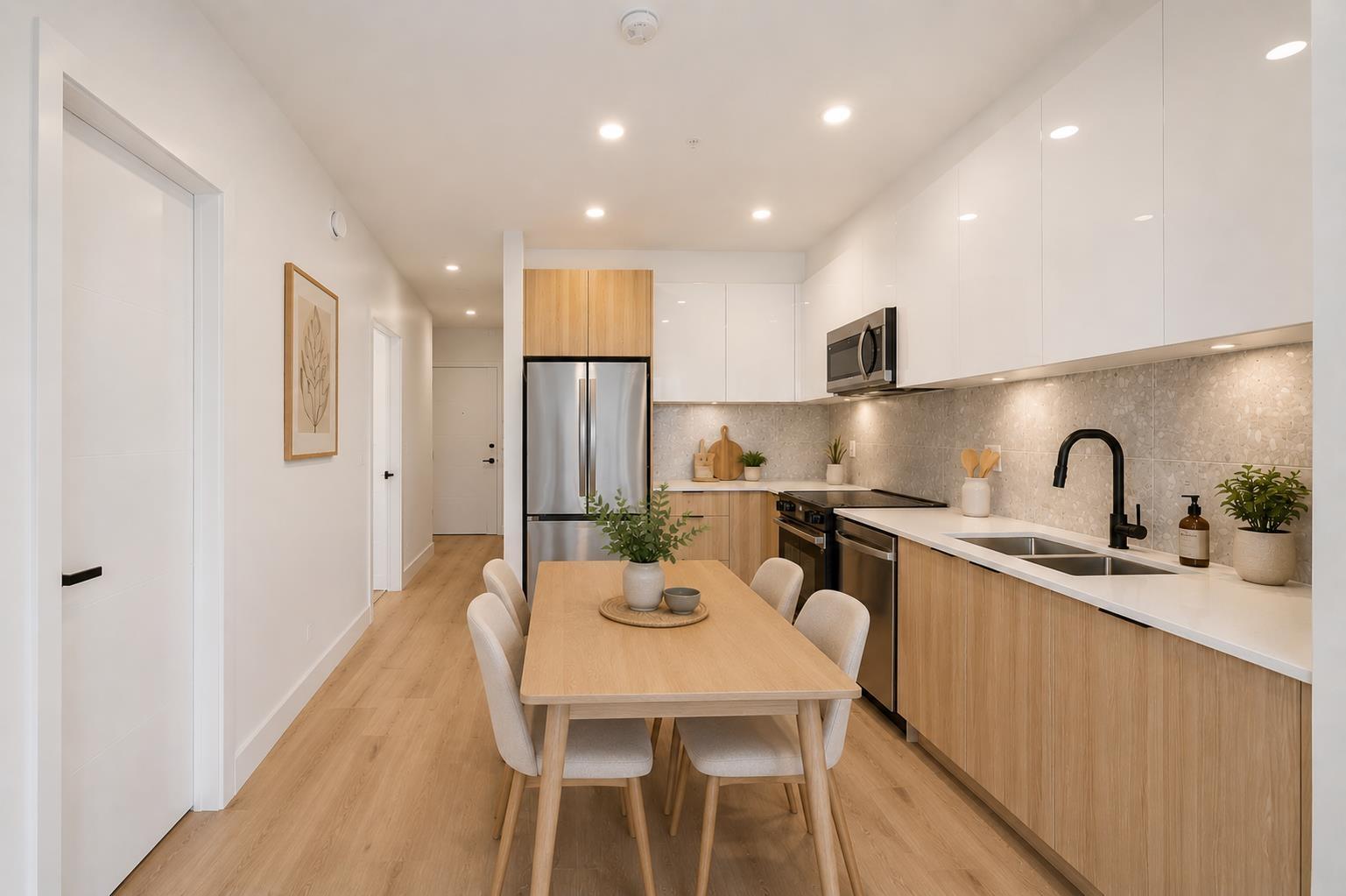507 20769 FRASER HIGHWAY Property Photo 1