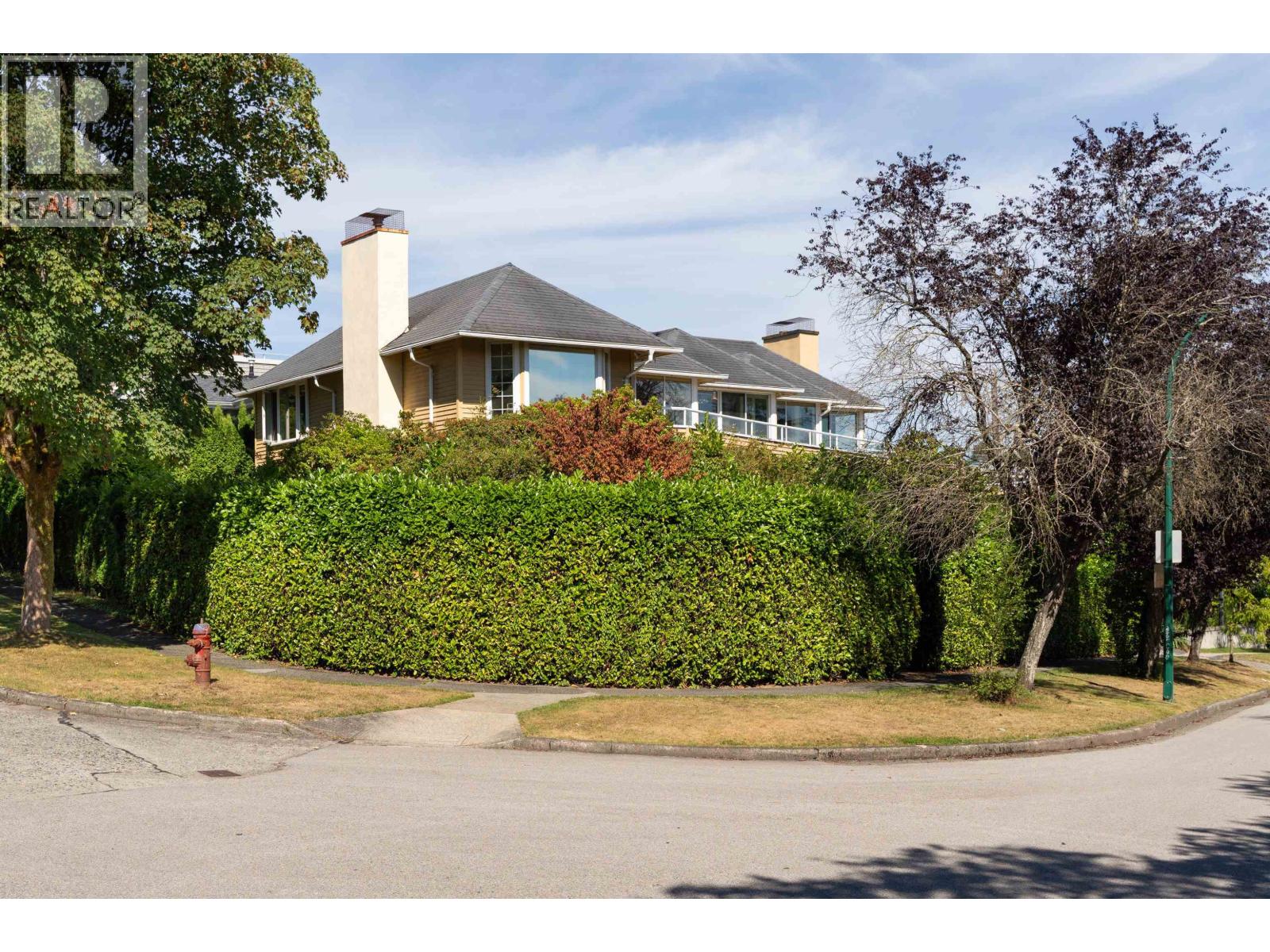 3655 Quesnel Drive Property Photo 3