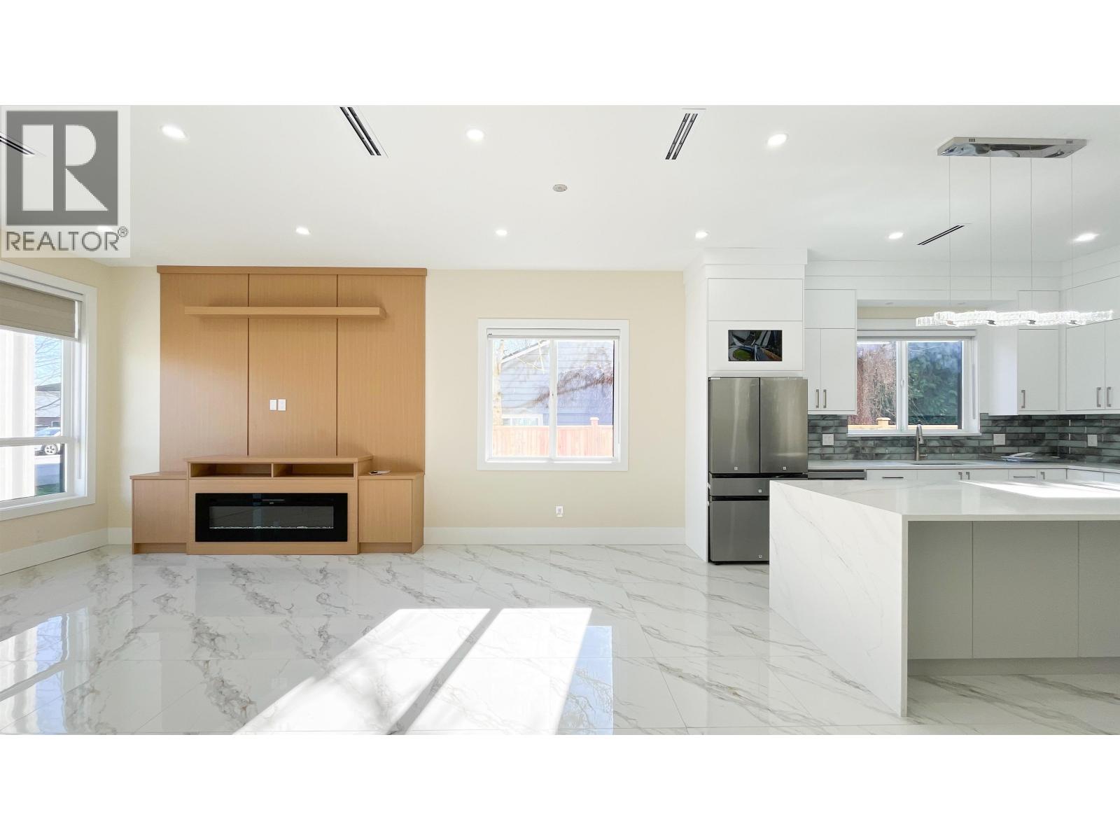 5169 57 Street Property Photo 13