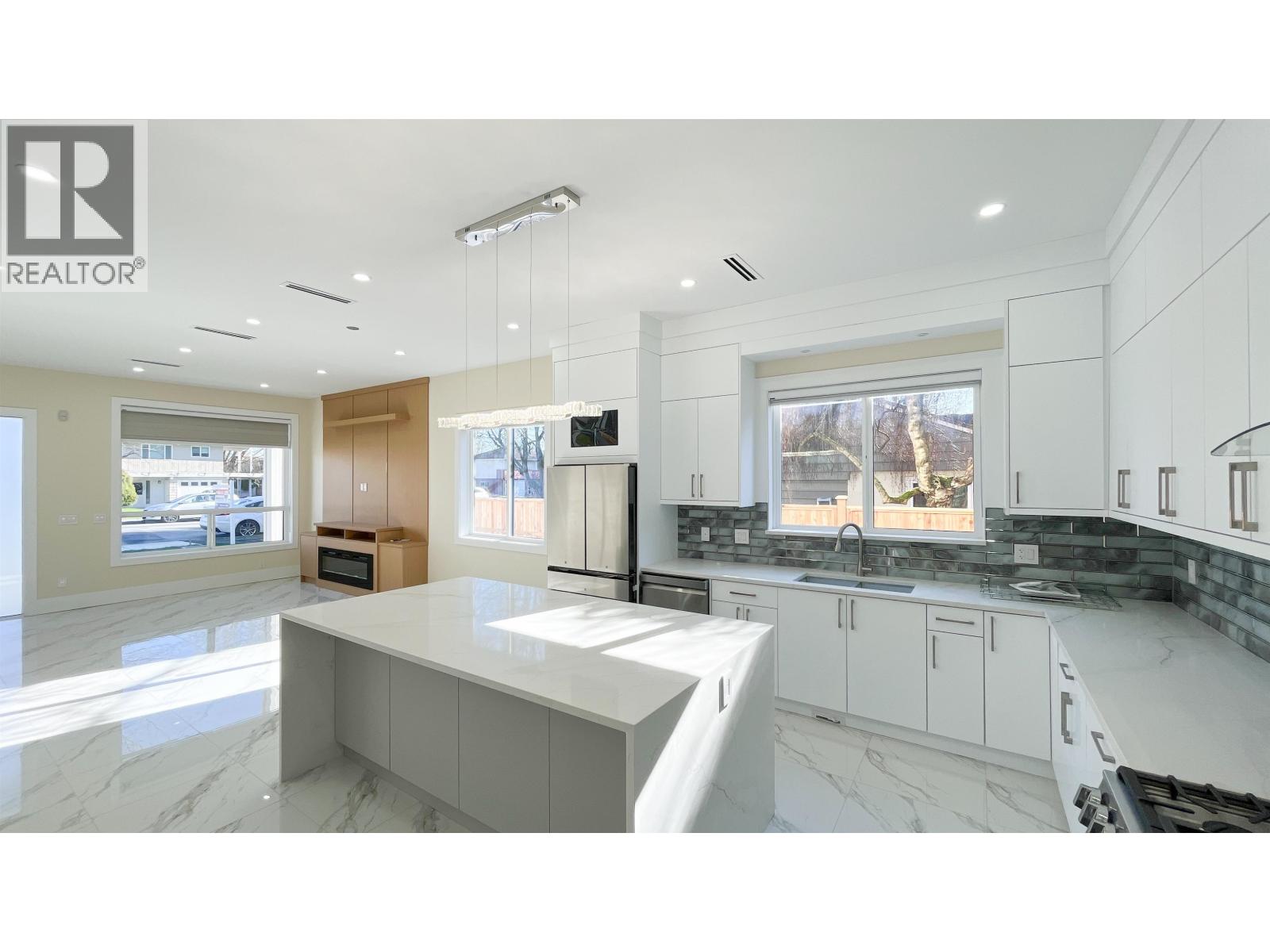 5169 57 Street Property Photo 18