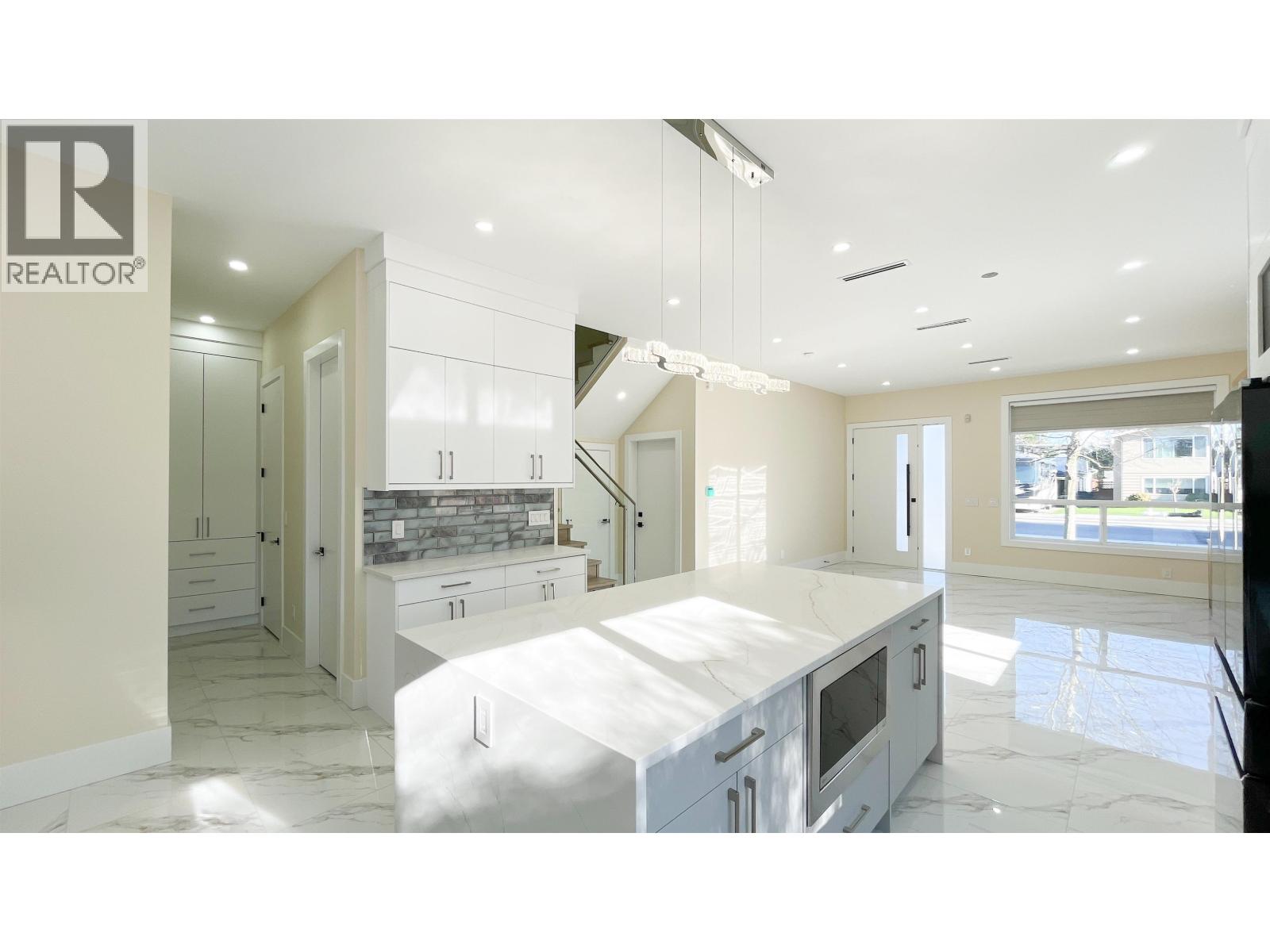 5169 57 Street Property Photo 19