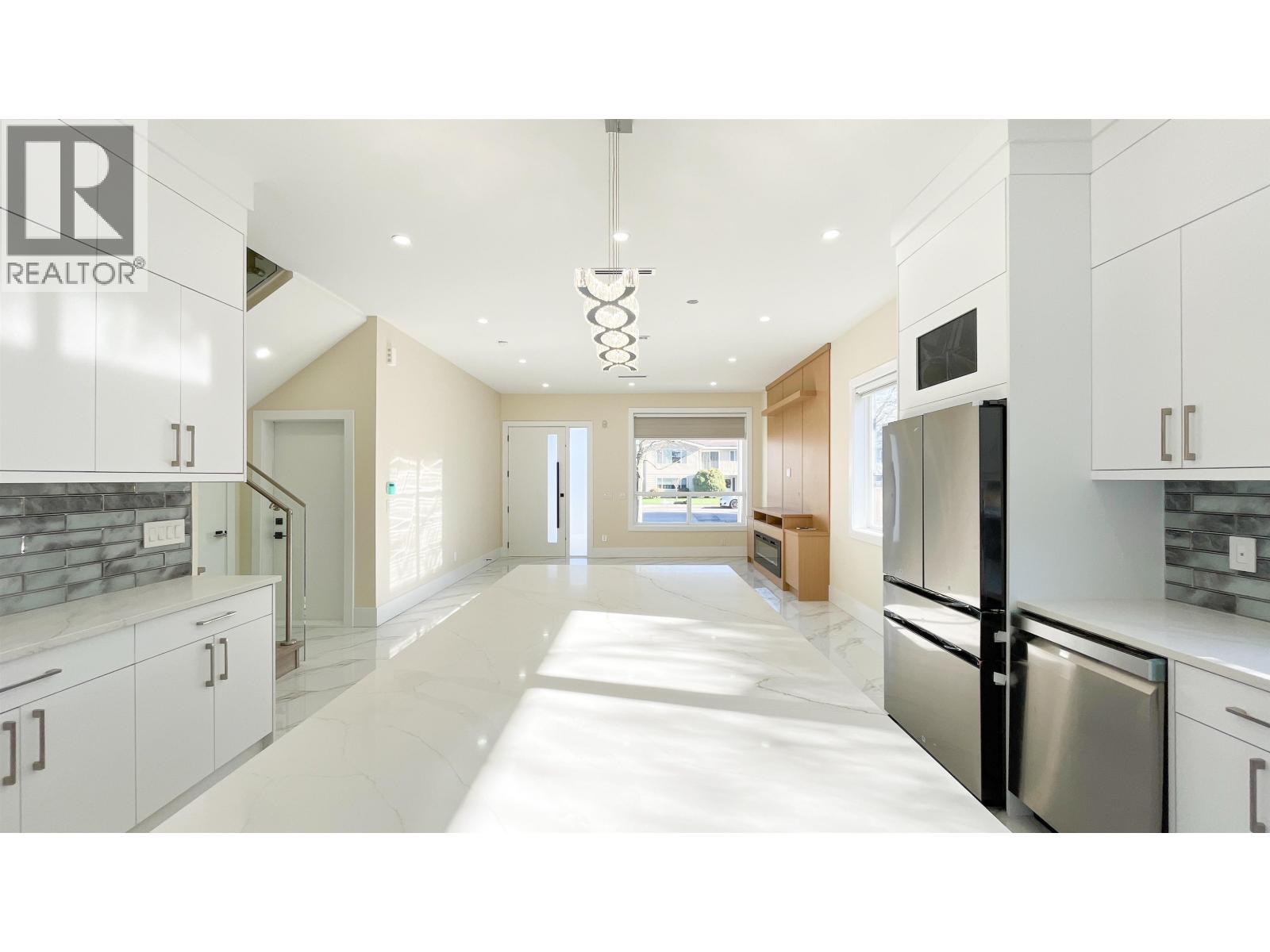 5169 57 Street Property Photo 20