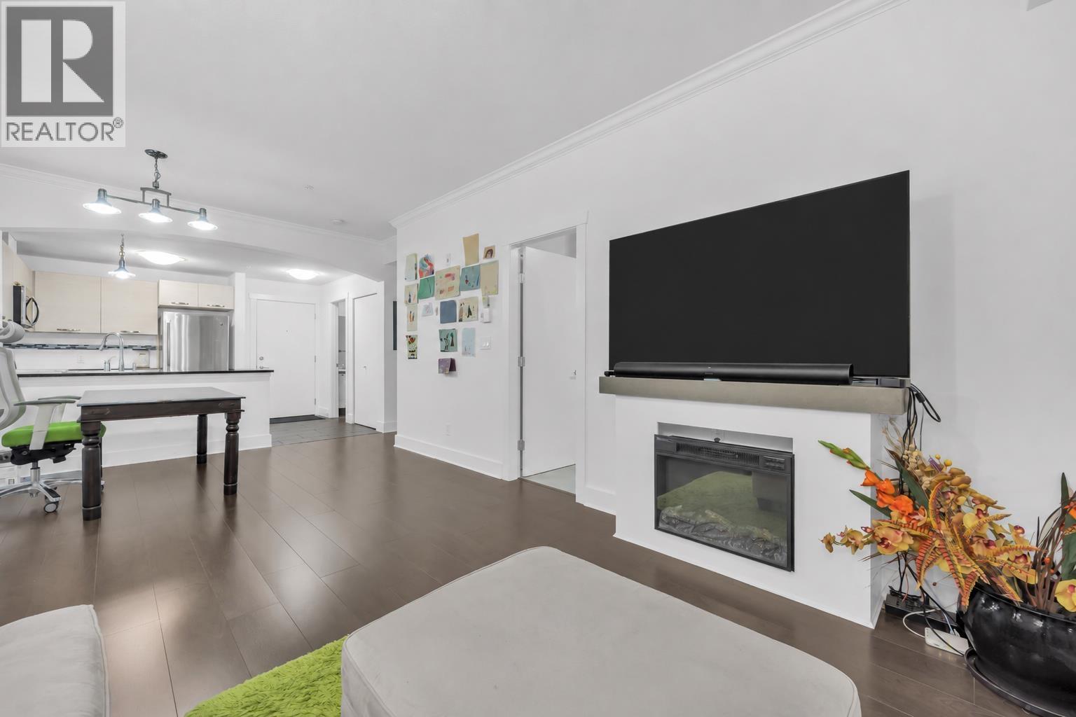 203 7418 Byrnepark Walk Property Photo 5