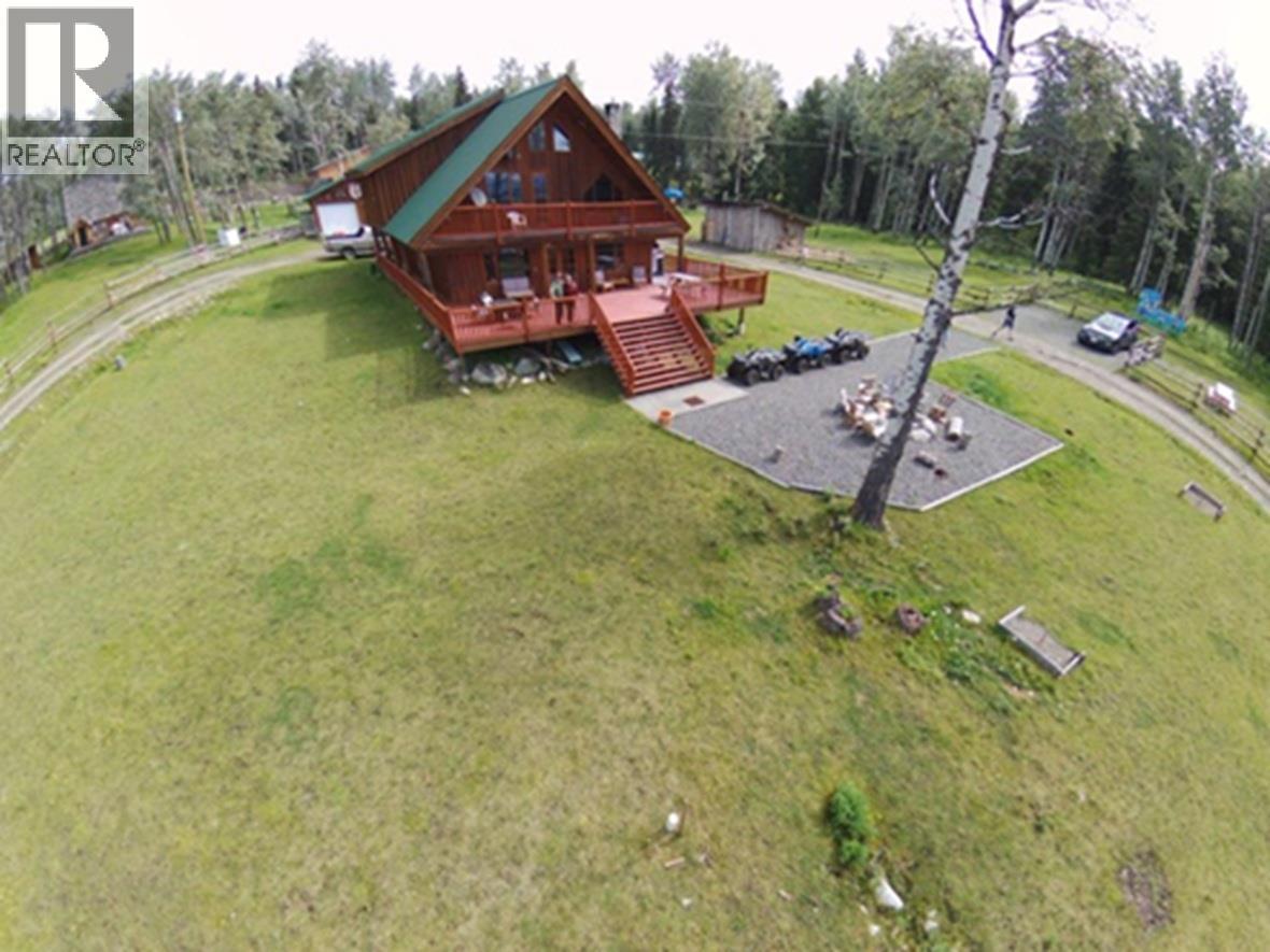 7915 Machete Lake Road Property Photo 1