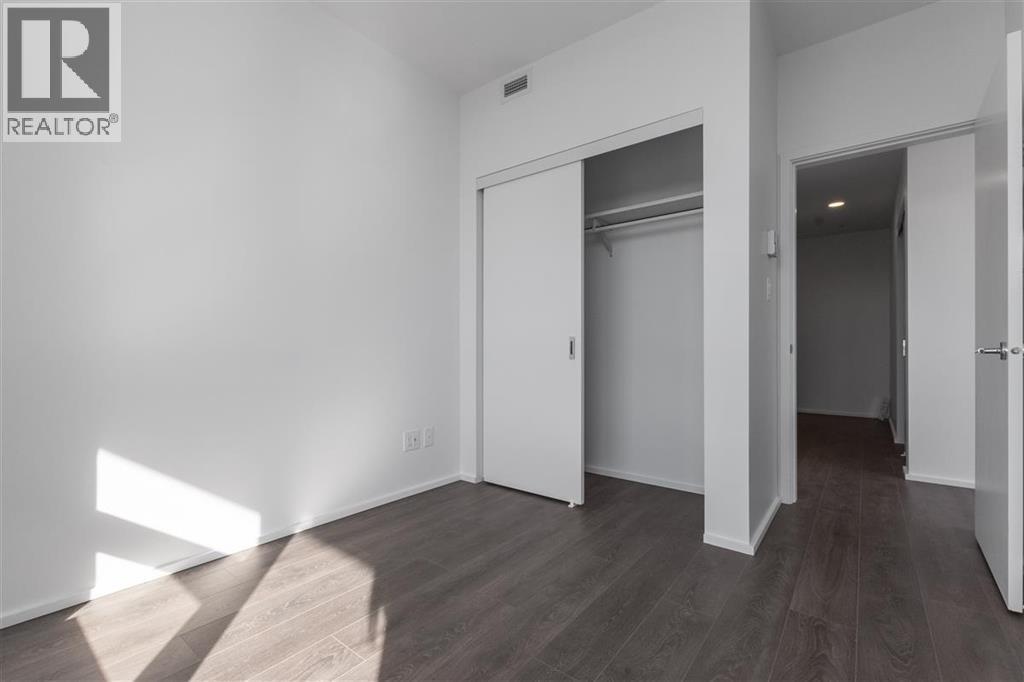 2502 4650 Brentwood Boulevard Property Photo 9
