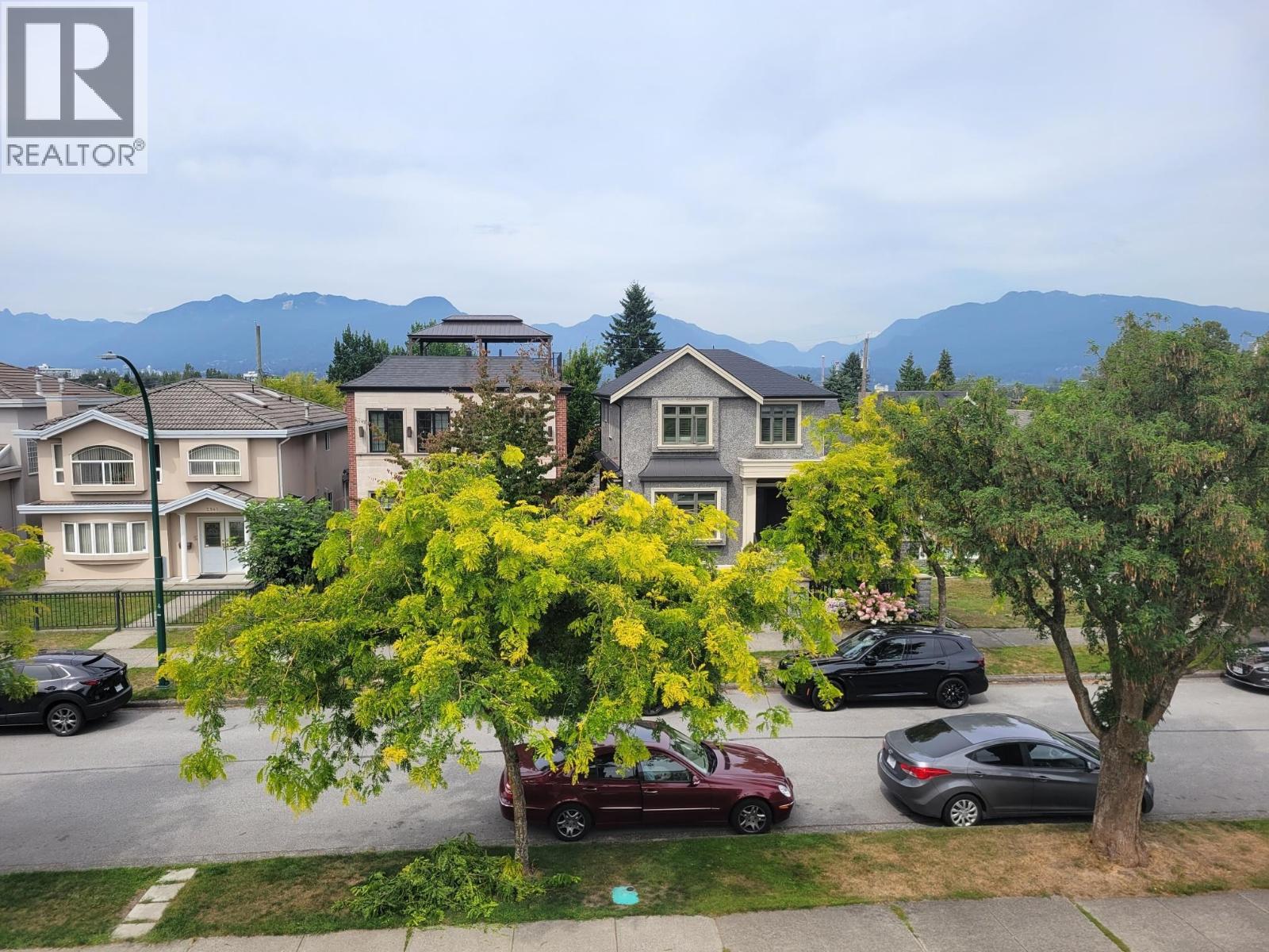 2962 Kitchener Street Property Photo 2