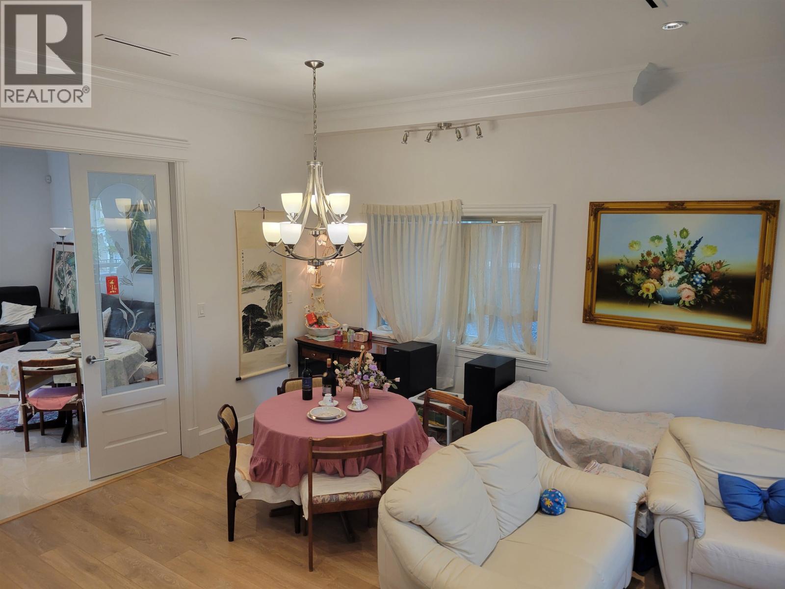 2962 Kitchener Street Property Photo 4