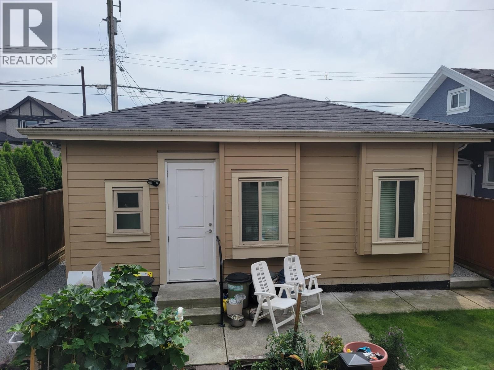 2962 Kitchener Street Property Photo 10