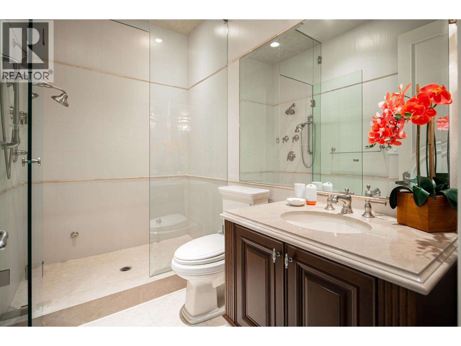 6076 Angus Drive Property Photo 35