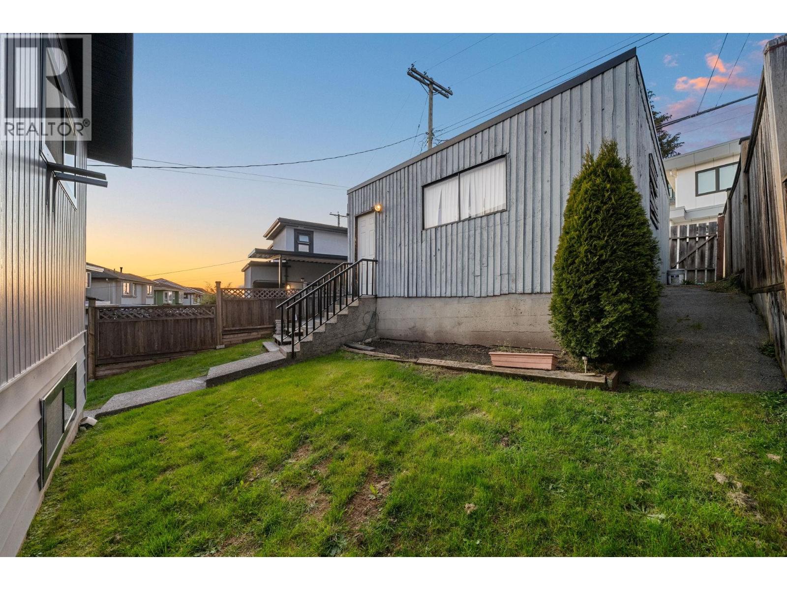 2131 Fraserview Drive Property Photo 40