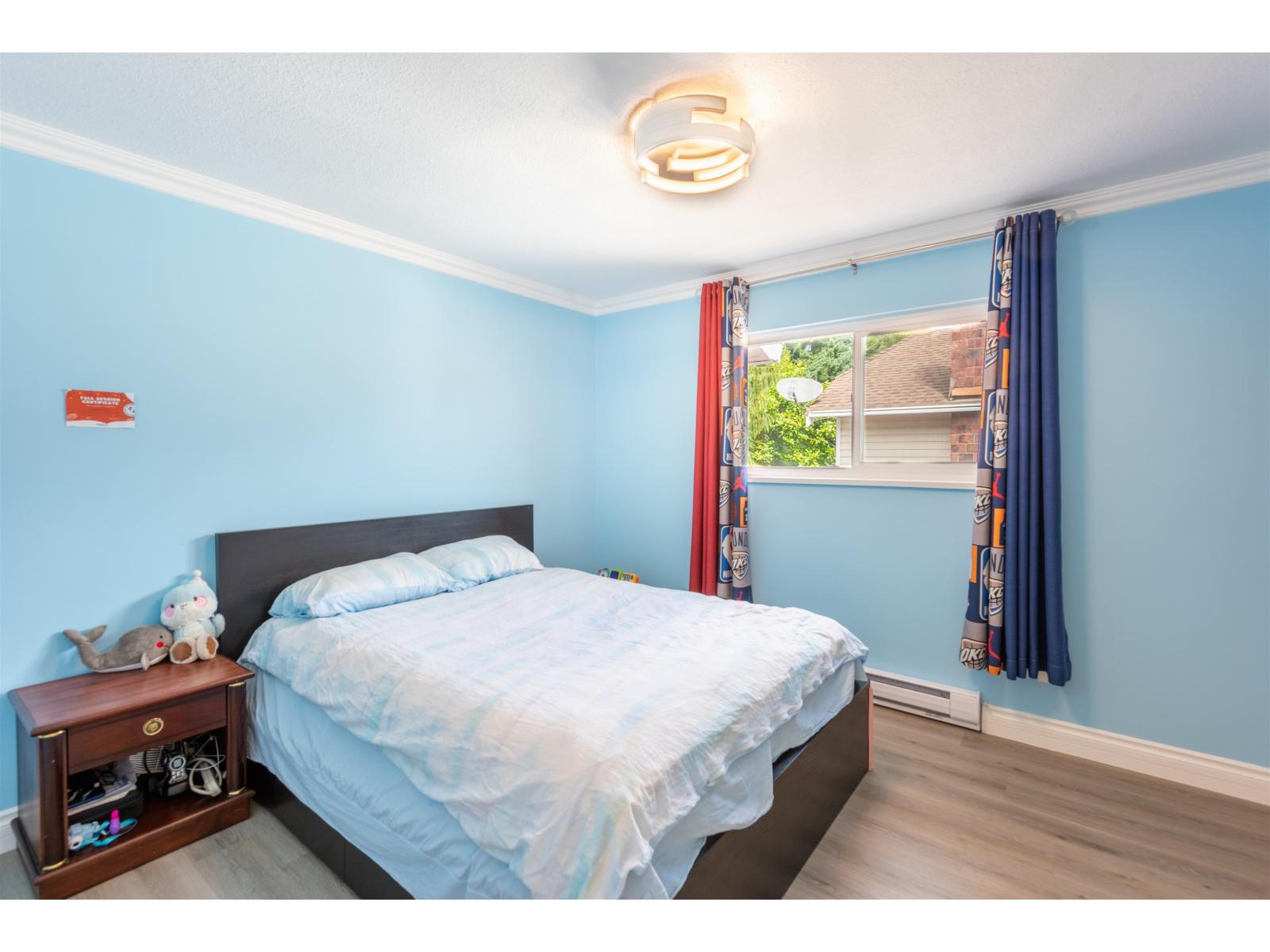 16111 10 Avenue Property Photo 14