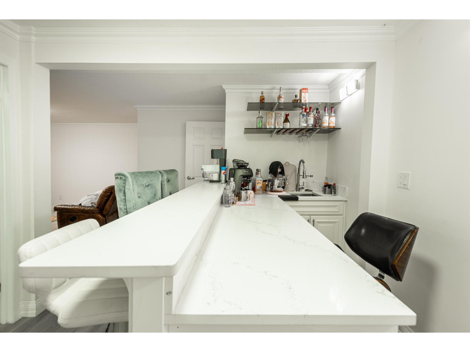 16111 10 Avenue Property Photo 20