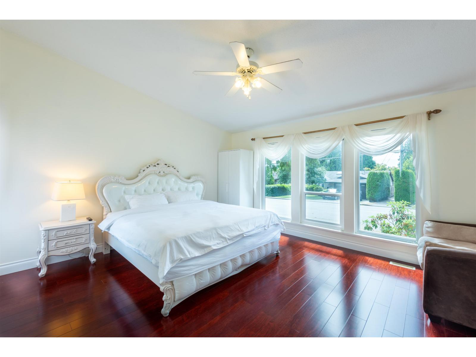 16111 10 Avenue Property Photo 29