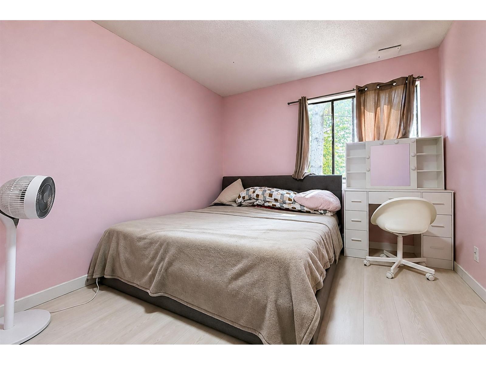 306 10560 154 Street Property Photo 10