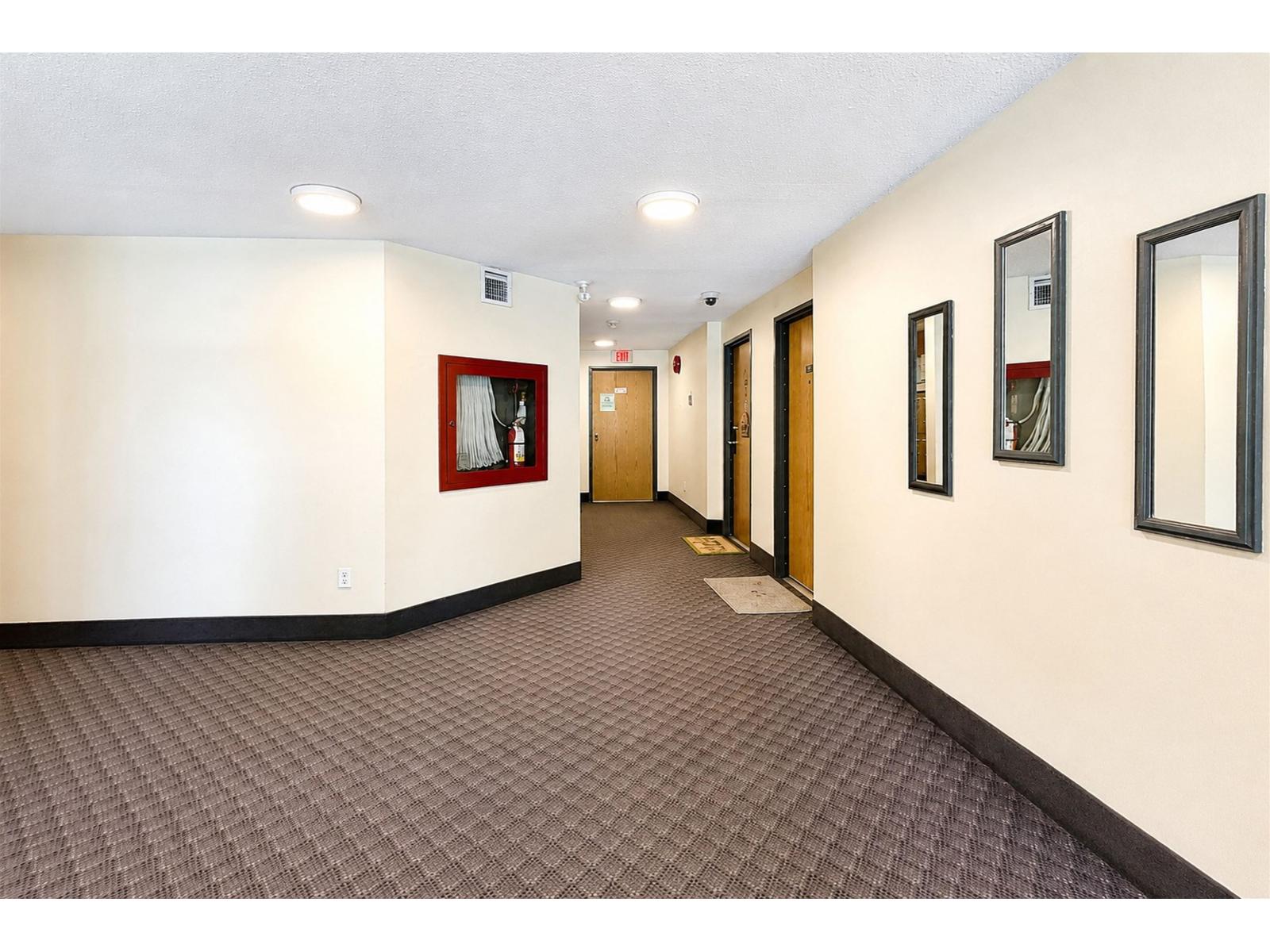 306 10560 154 Street Property Photo 16