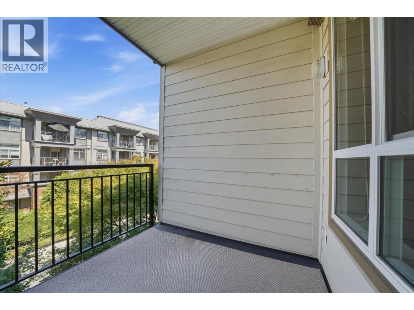 319 2343 Atkins Avenue Property Photo 14