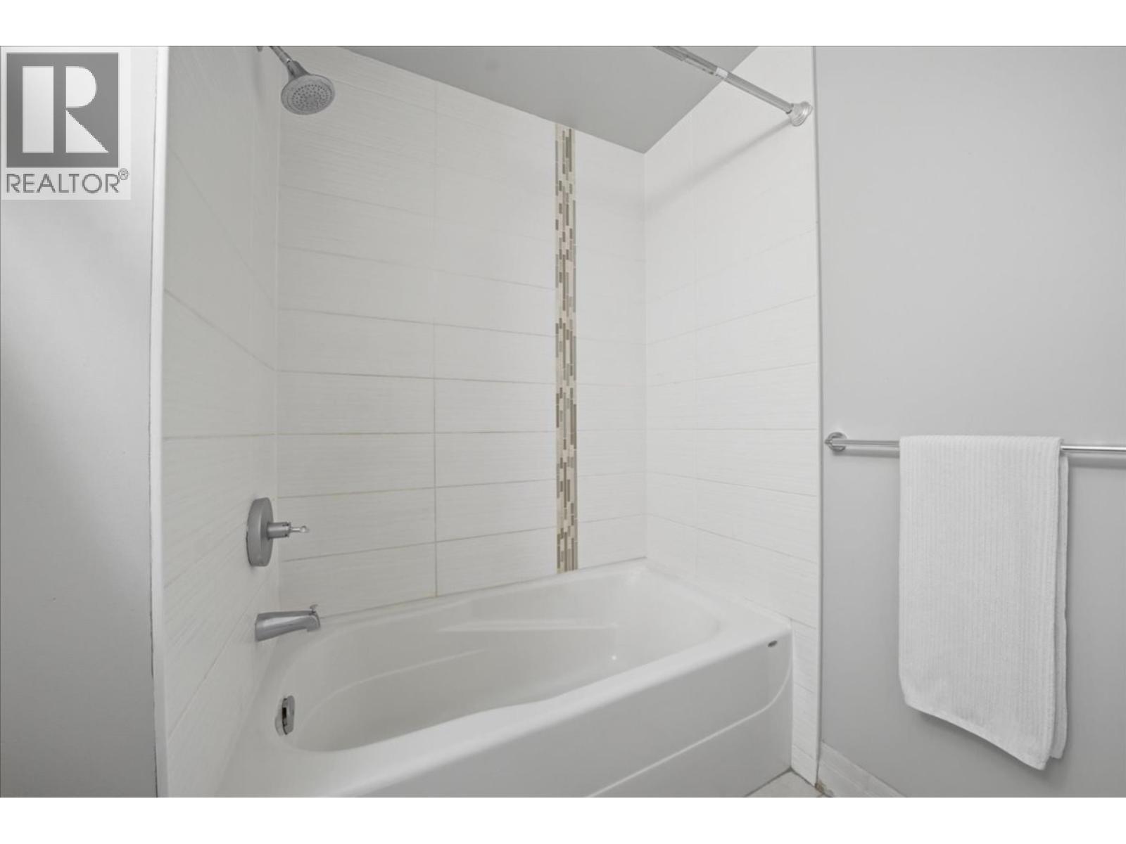319 2343 Atkins Avenue Property Photo 22