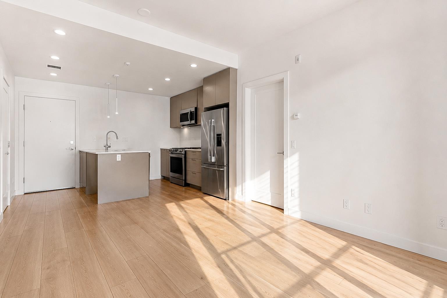 603 8380 200a Street Property Photo 18