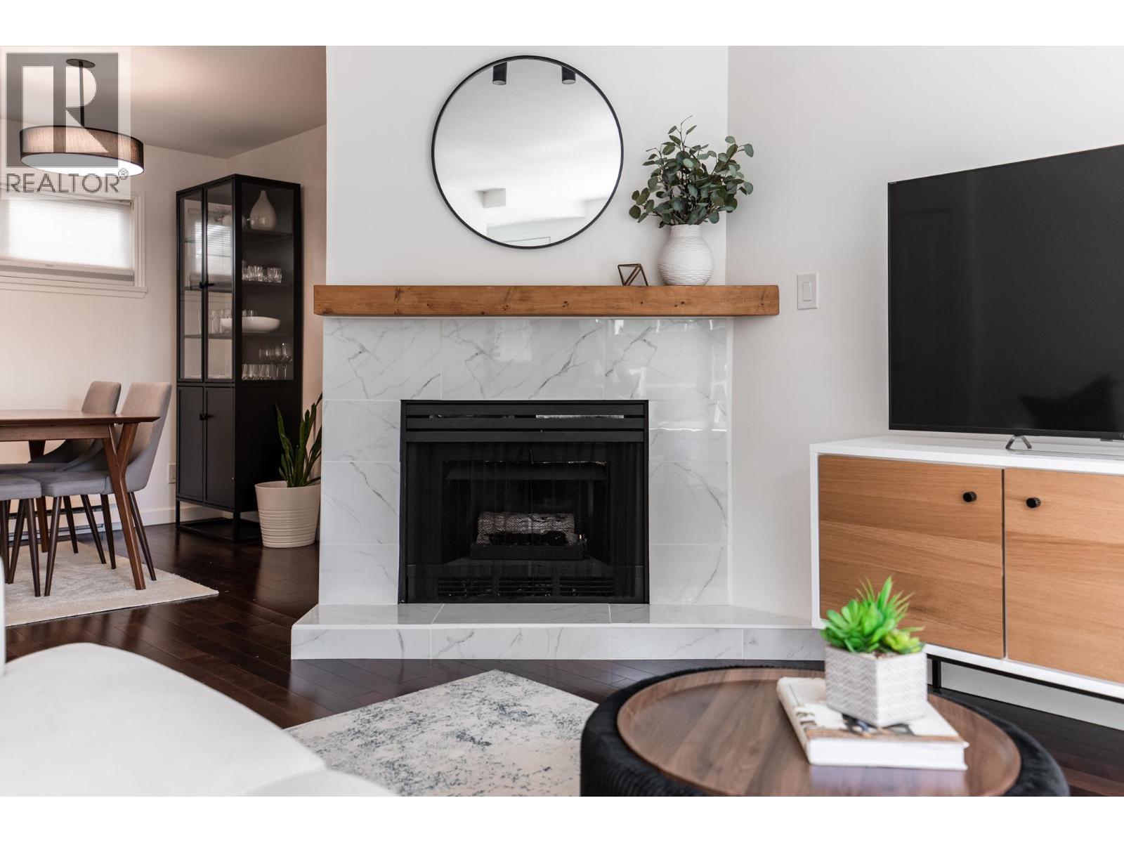 213 3787 Pender Street Property Photo 5