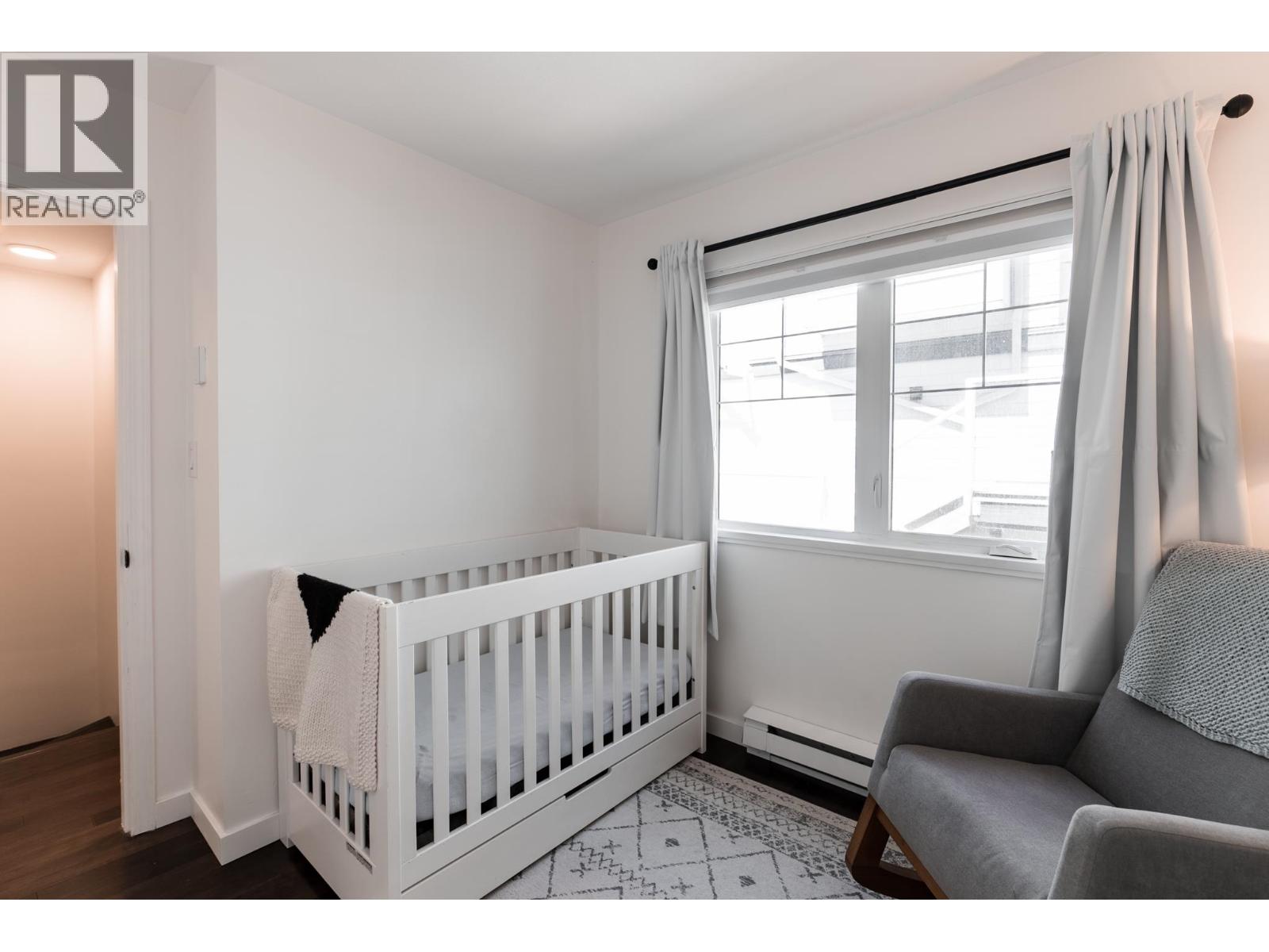 213 3787 Pender Street Property Photo 23
