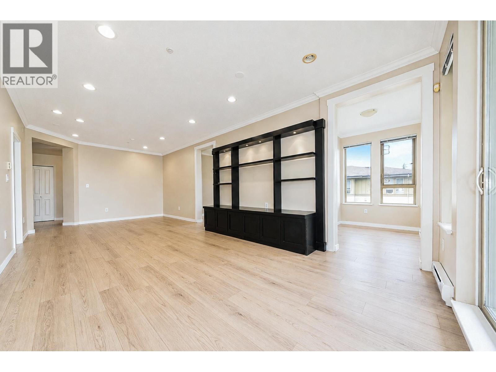 3415 5119 Garden City Road Property Photo 5