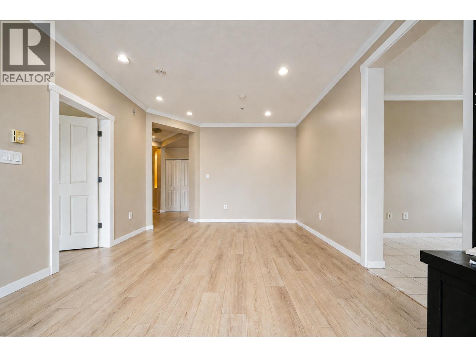 3415 5119 Garden City Road Property Photo 6