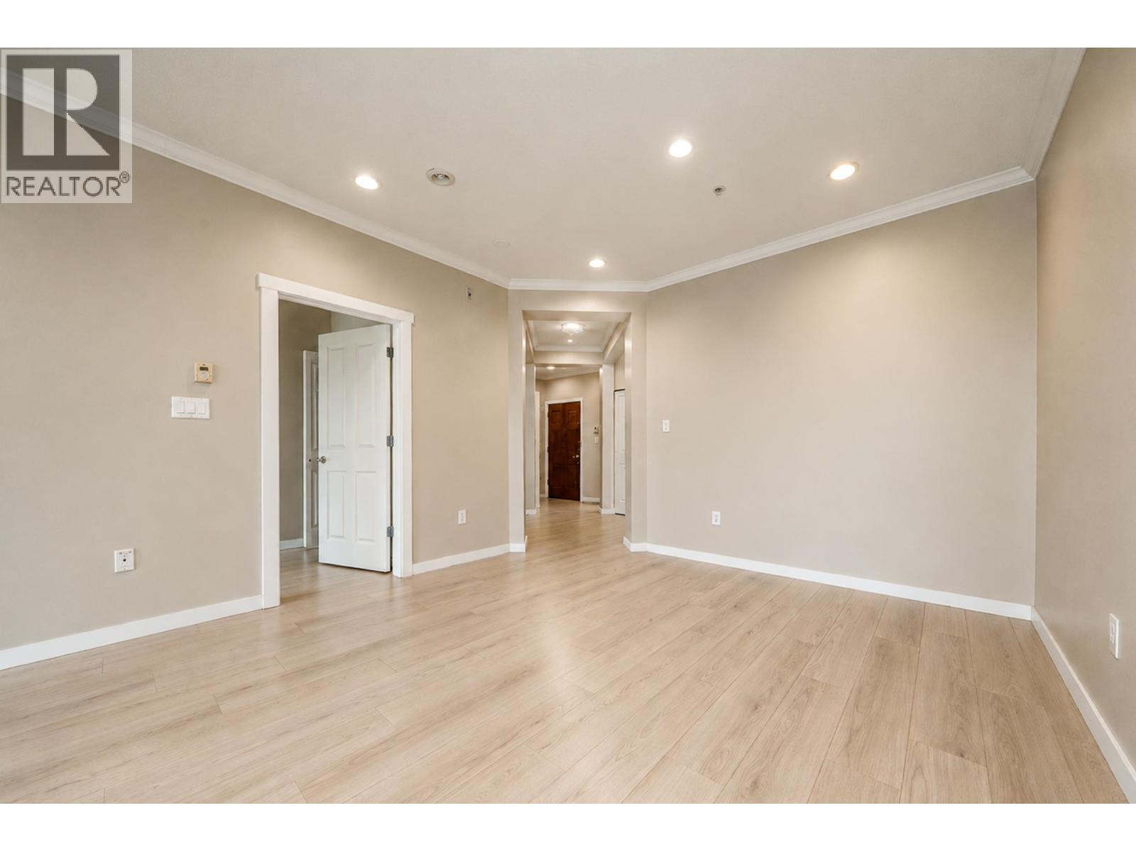 3415 5119 Garden City Road Property Photo 7
