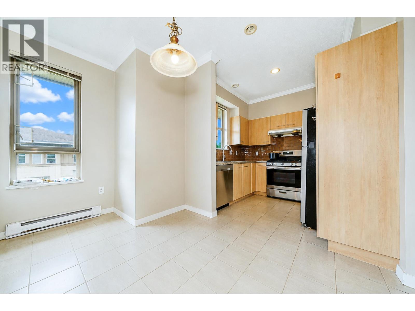 3415 5119 Garden City Road Property Photo 8
