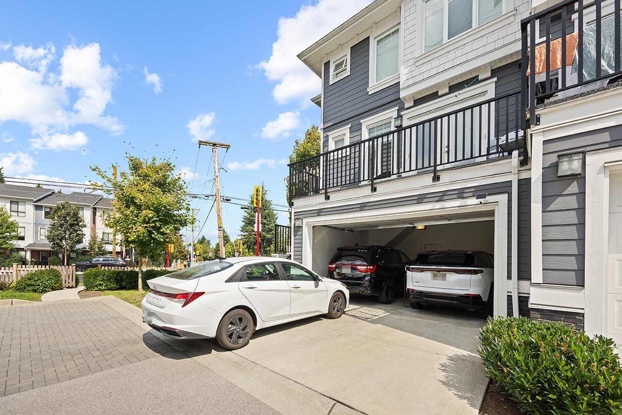 8 7167 116 Street Property Photo 26