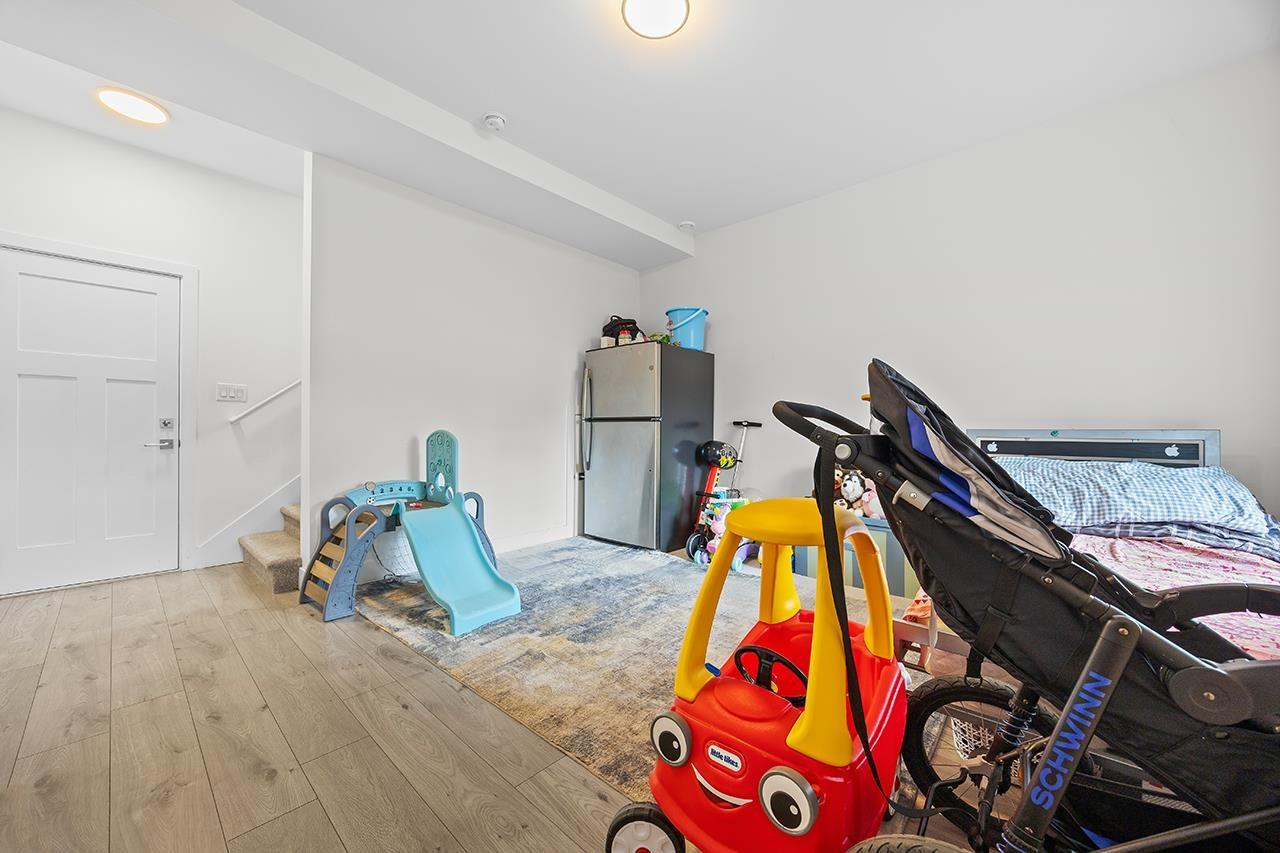 8 7167 116 Street Property Photo 30