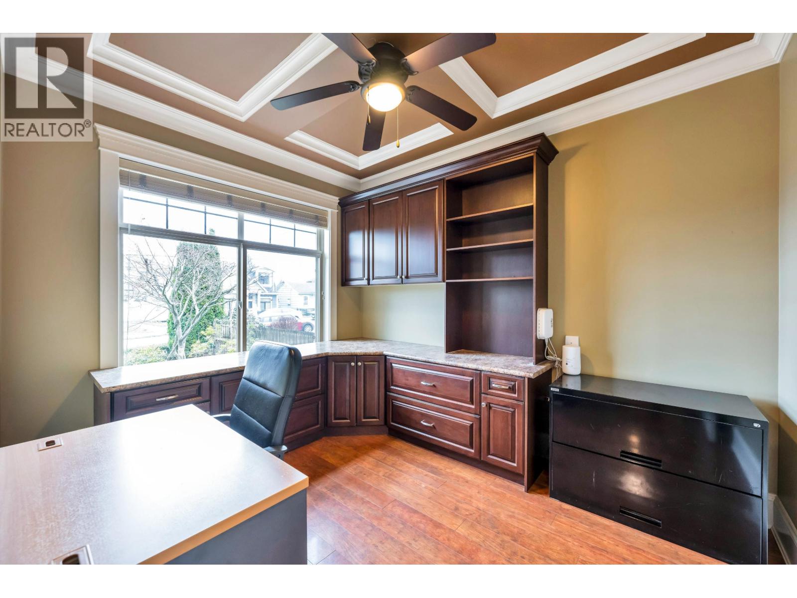 7307 2nd Street Property Photo 4