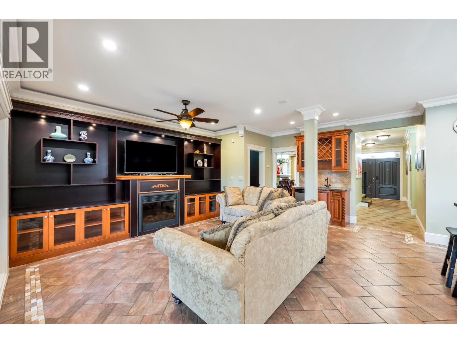 7307 2nd Street Property Photo 10